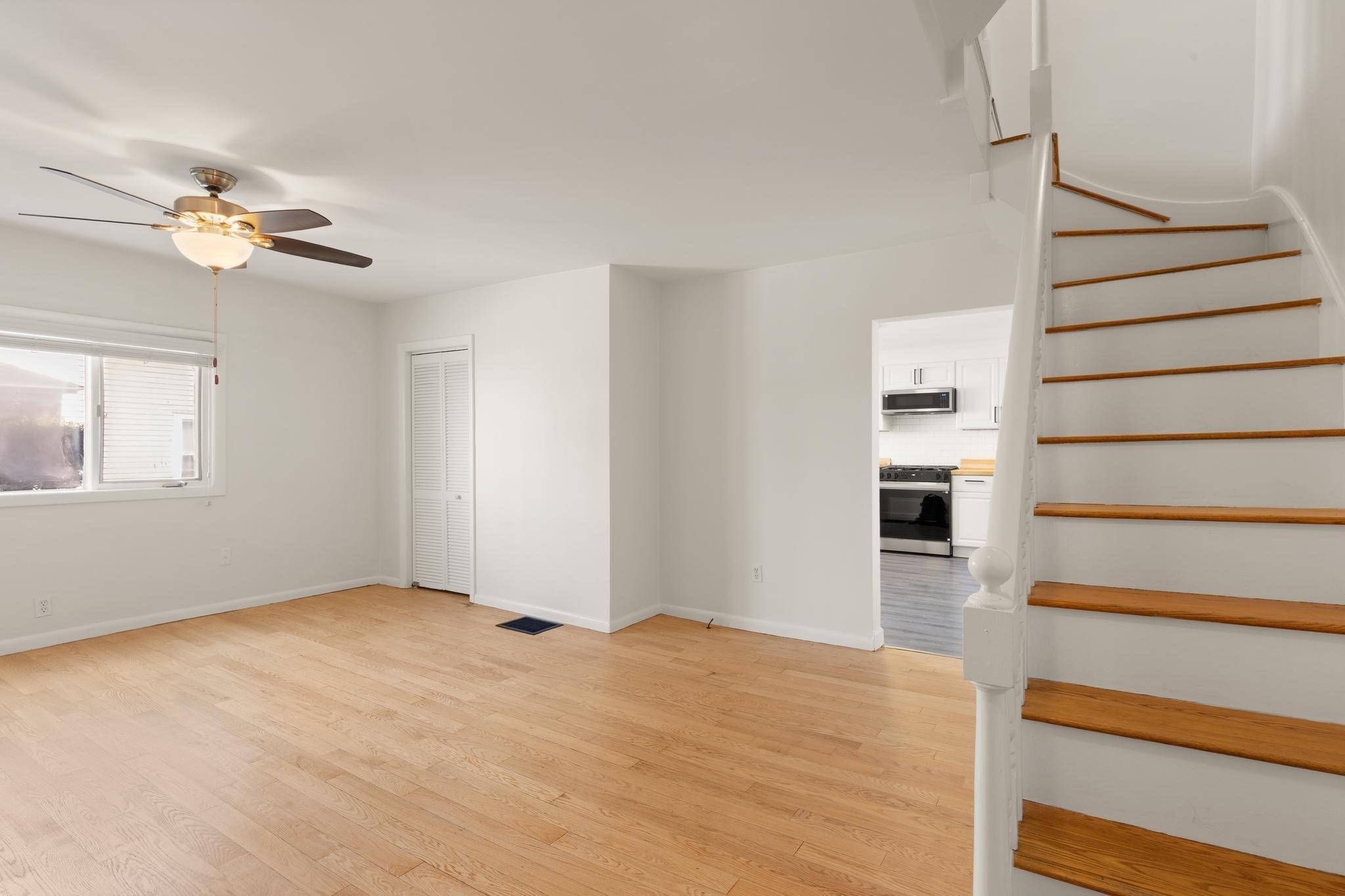 13 Heard Property Photo 10