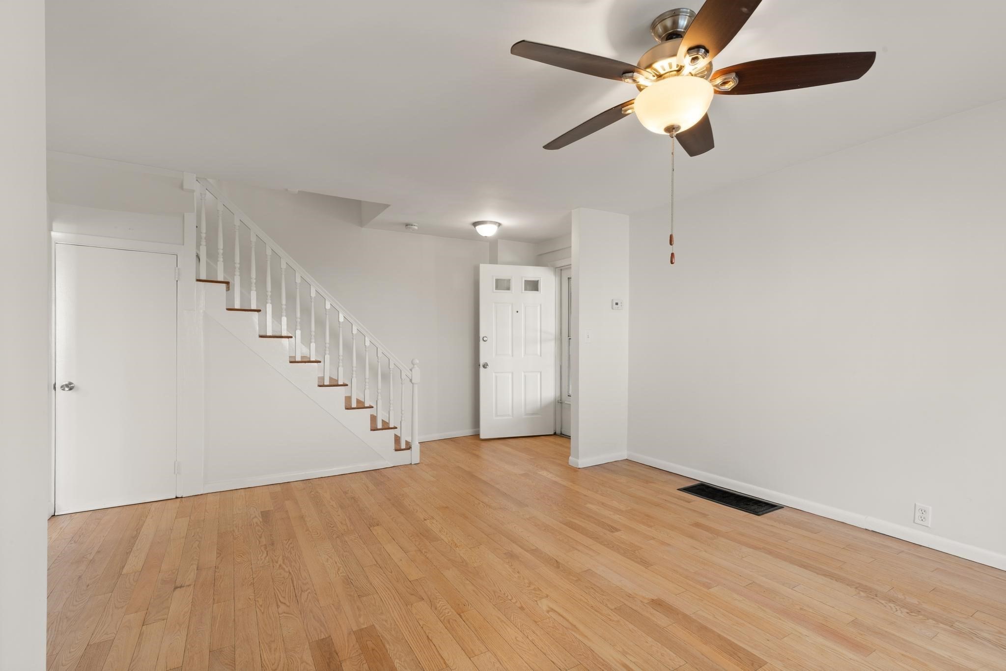 13 Heard Property Photo 12