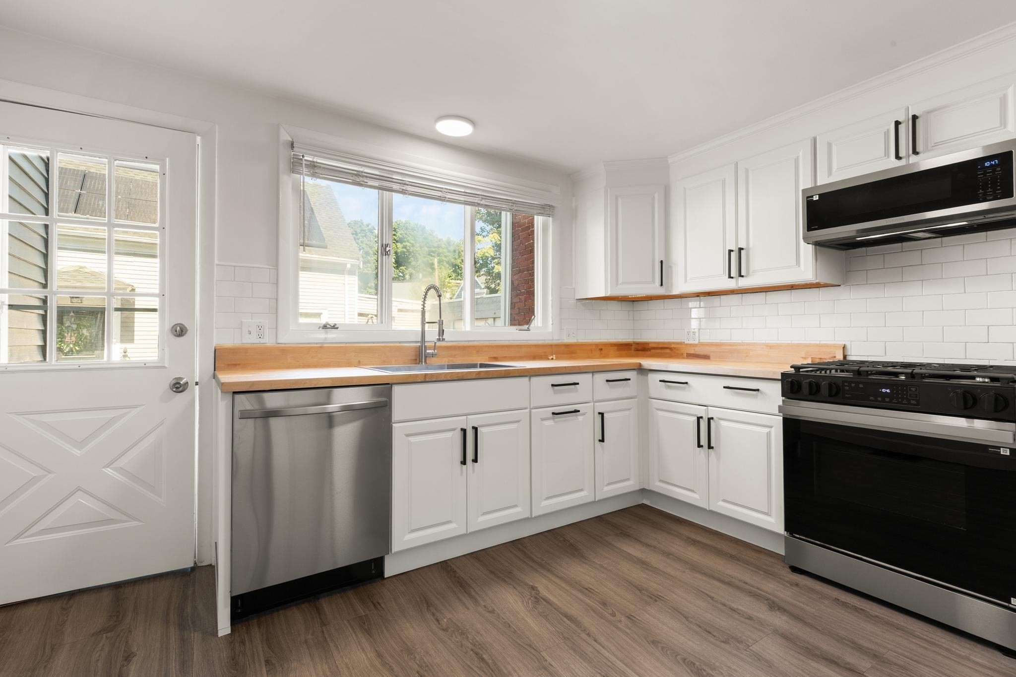 13 Heard Property Photo 19