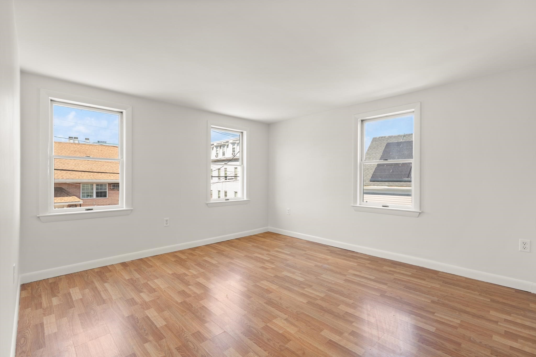 13 Heard Property Photo 24