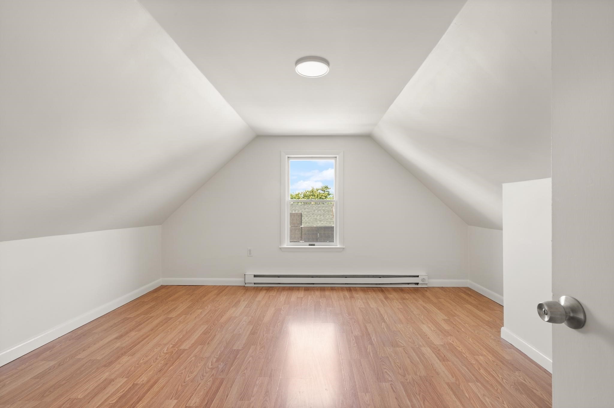 13 Heard Property Photo 28