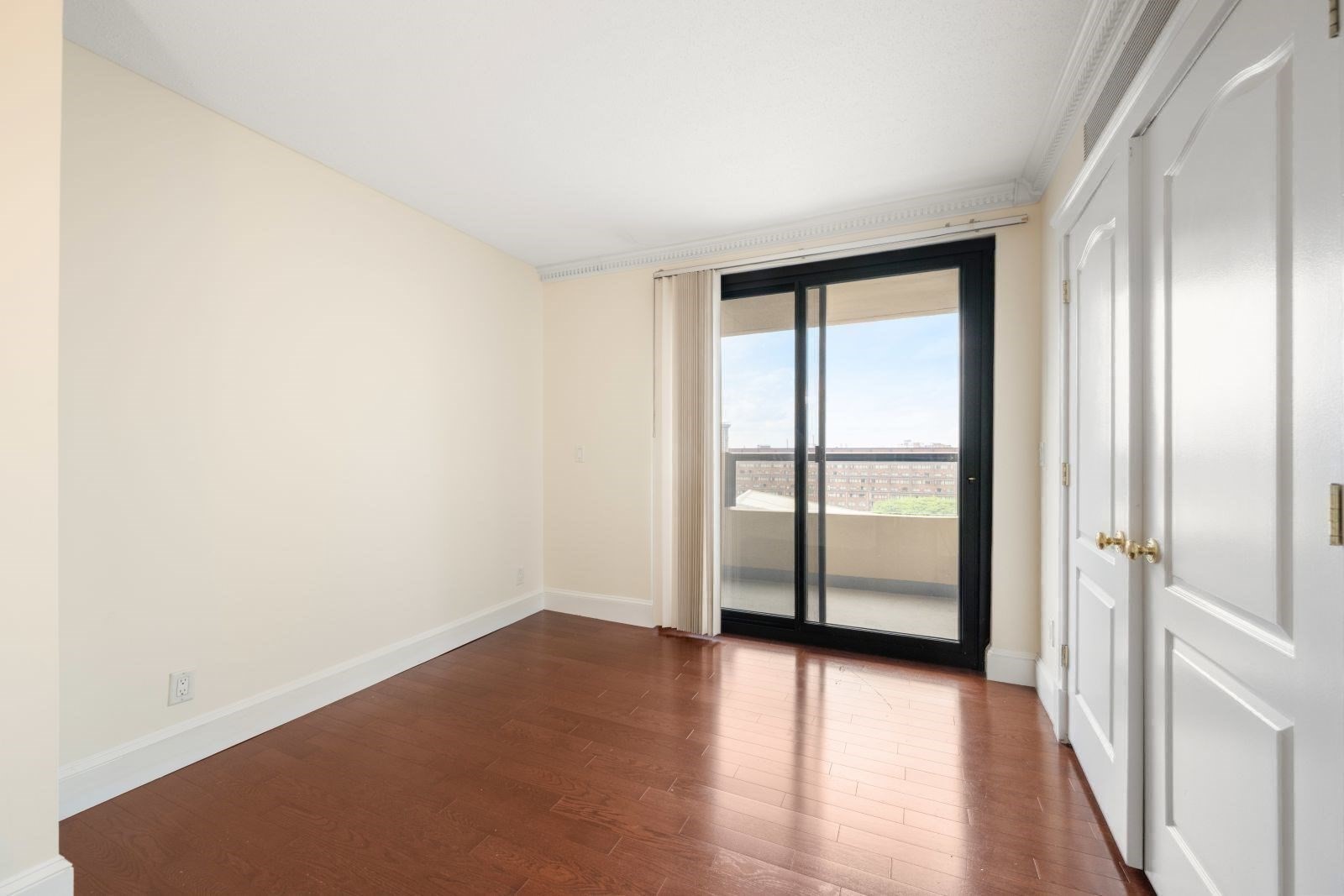 85 East India Row # 10g Property Photo 8