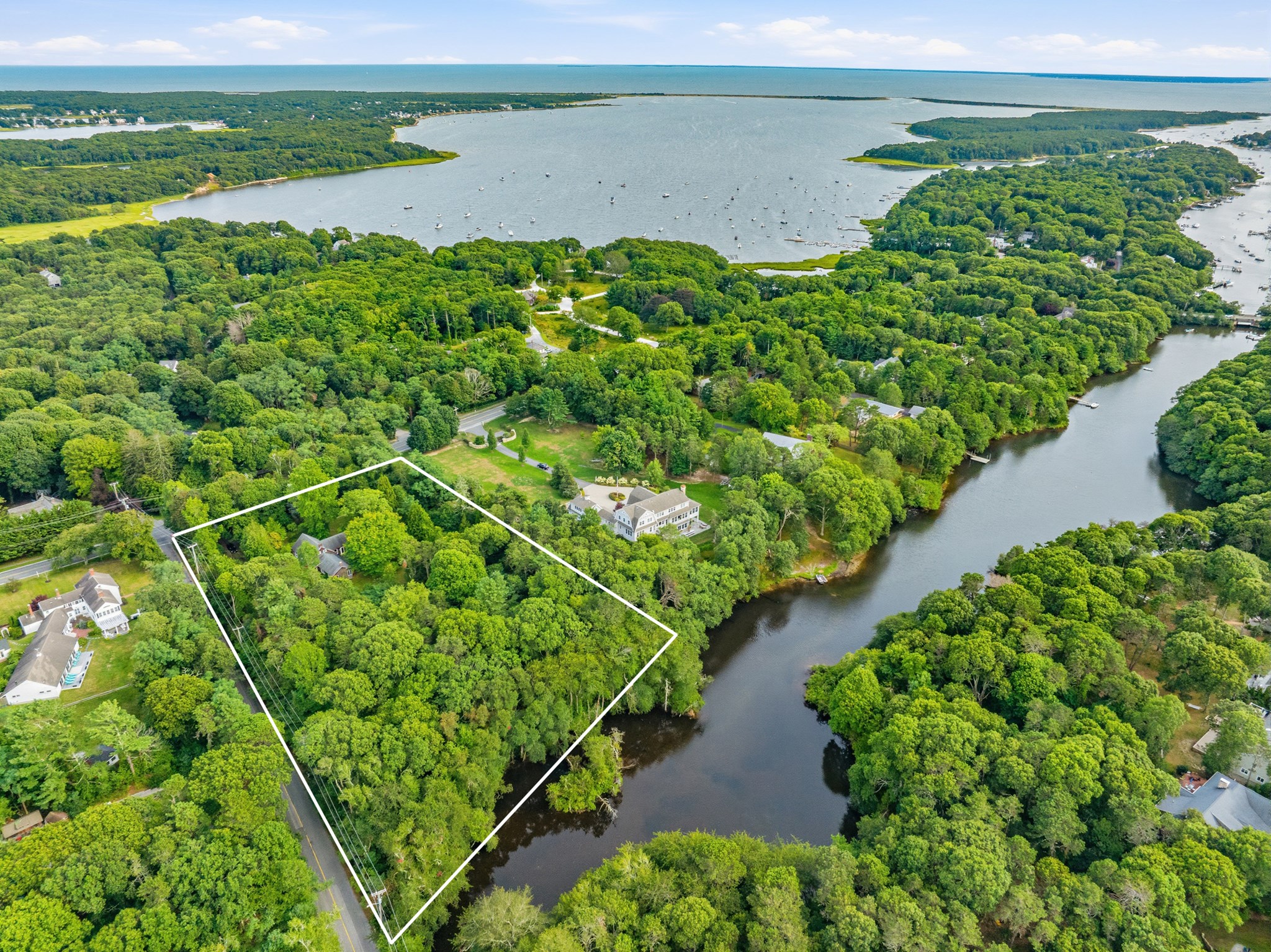 204 Waquoit Hwy Property Photo 1