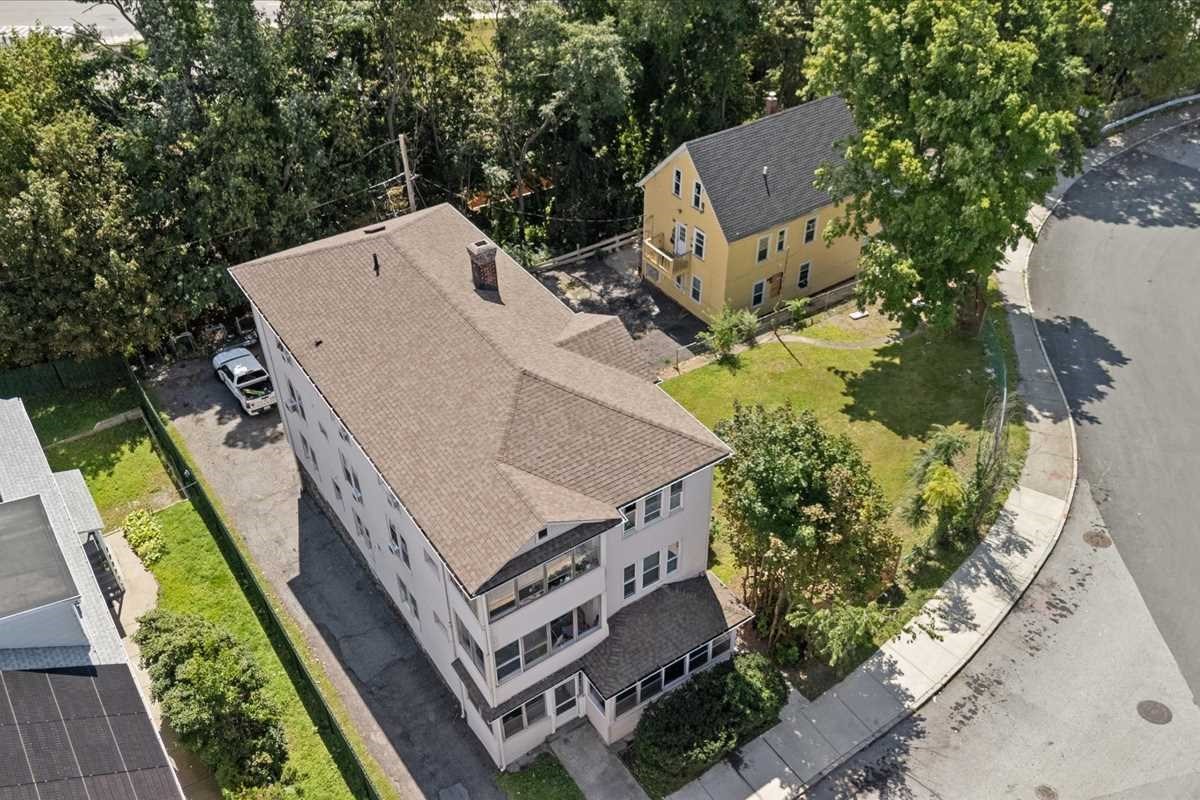 121 Illinois St Property Photo 20