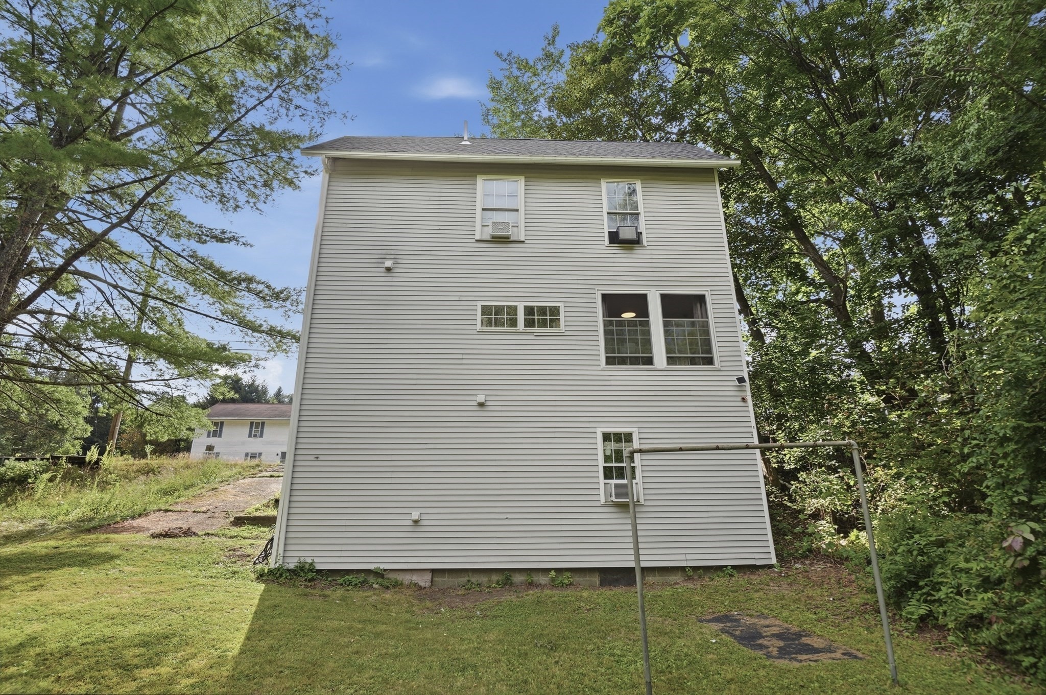 111 Pinedale Avenue Property Photo 28