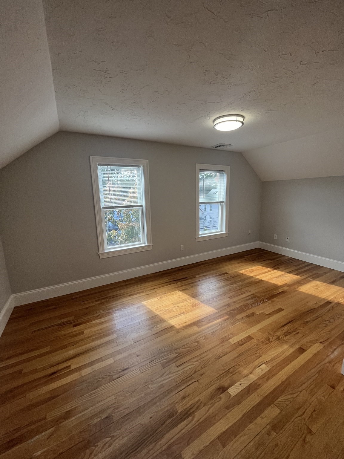 164 Ash Street # 3 Property Photo 6