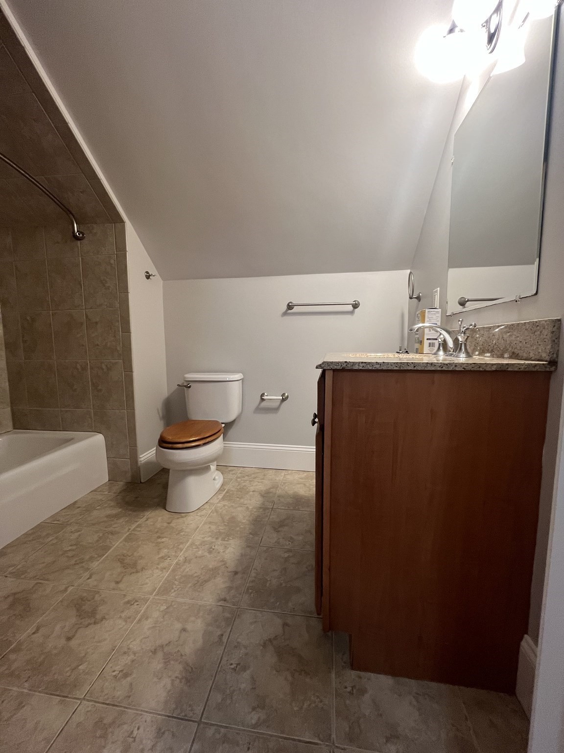 164 Ash Street # 3 Property Photo 13