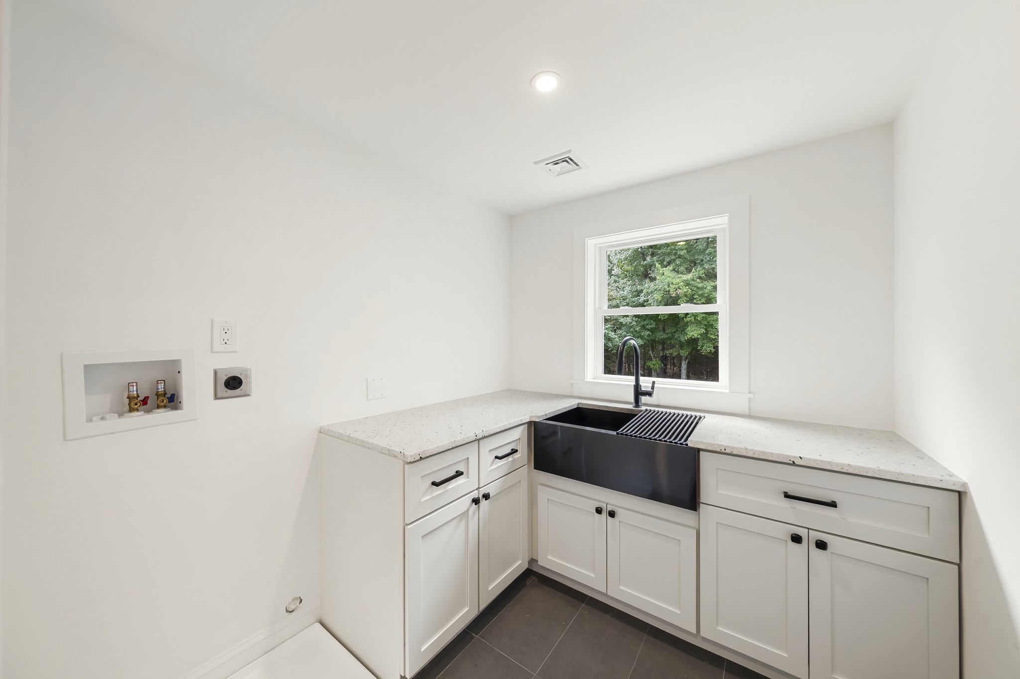 14 Cider Mill Rd Property Photo 24