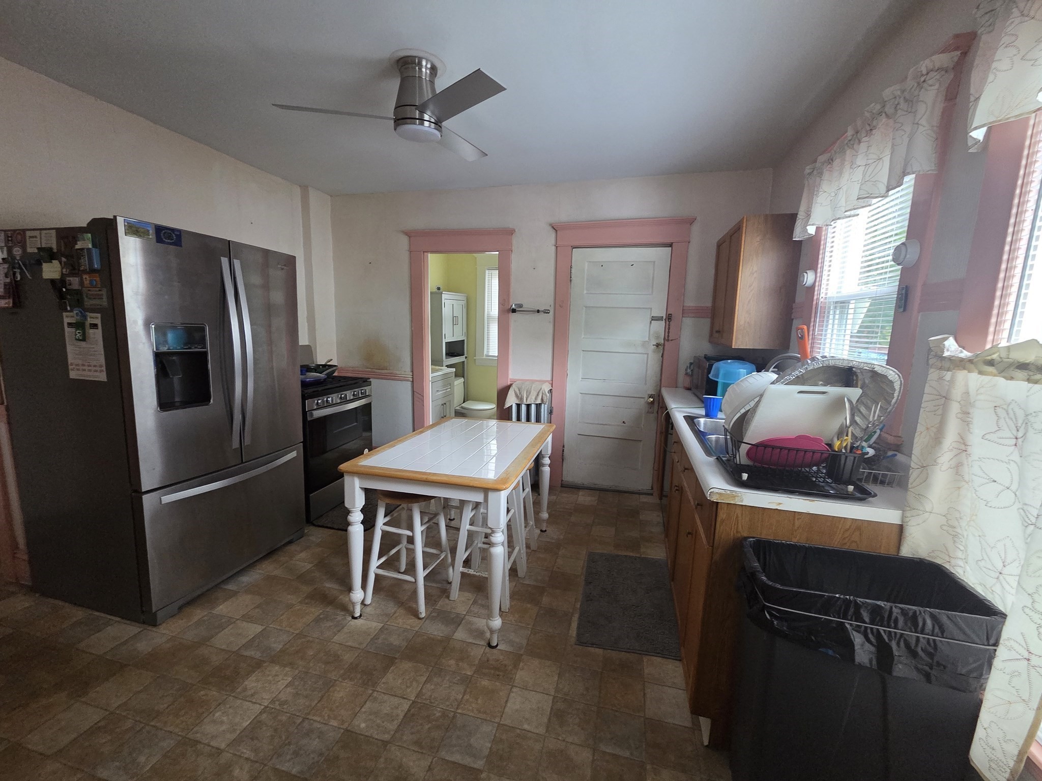 81 Lyndale St Property Photo 2