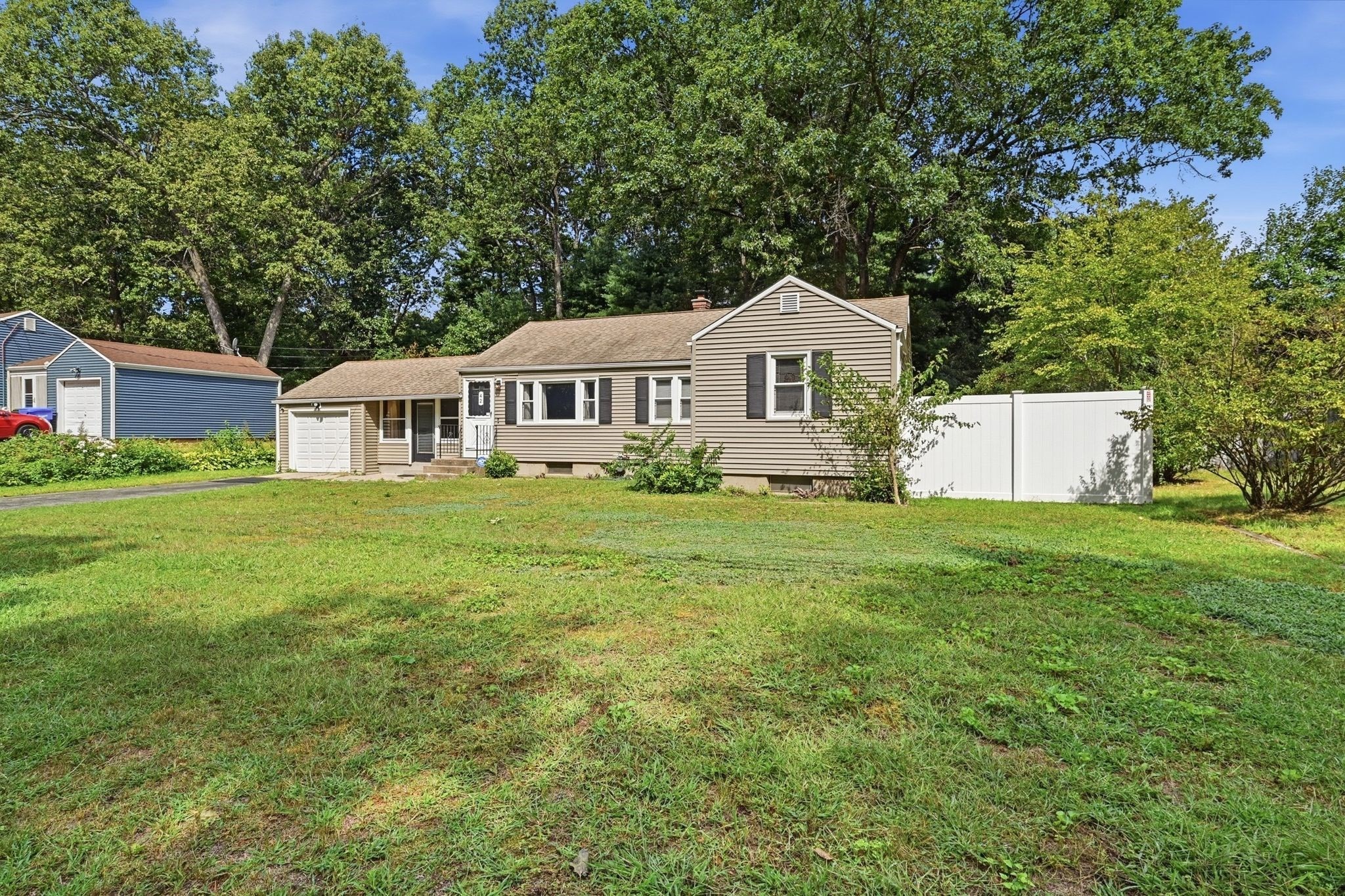 42 N Brook Rd Property Photo 2