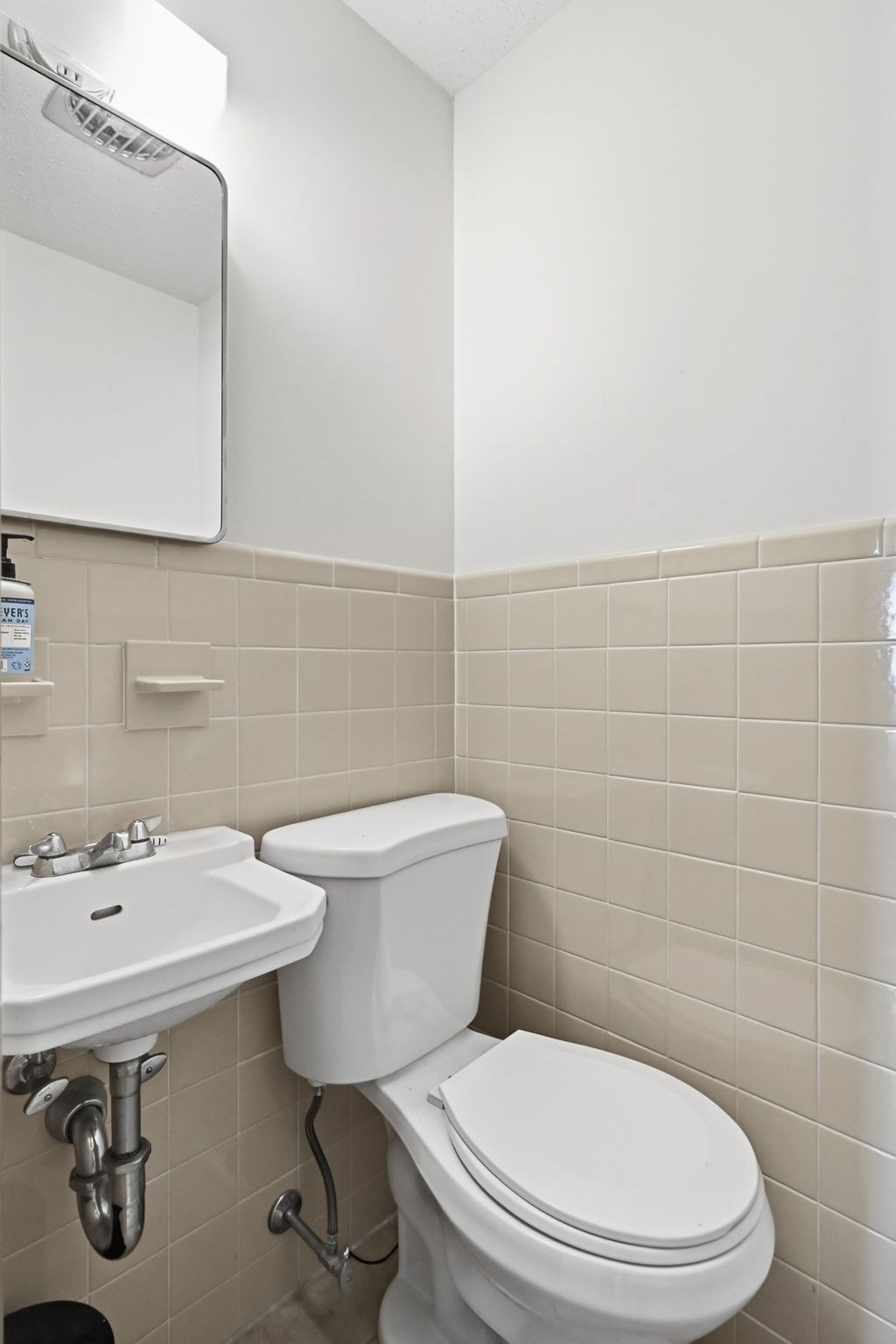 42 N Brook Rd Property Photo 22