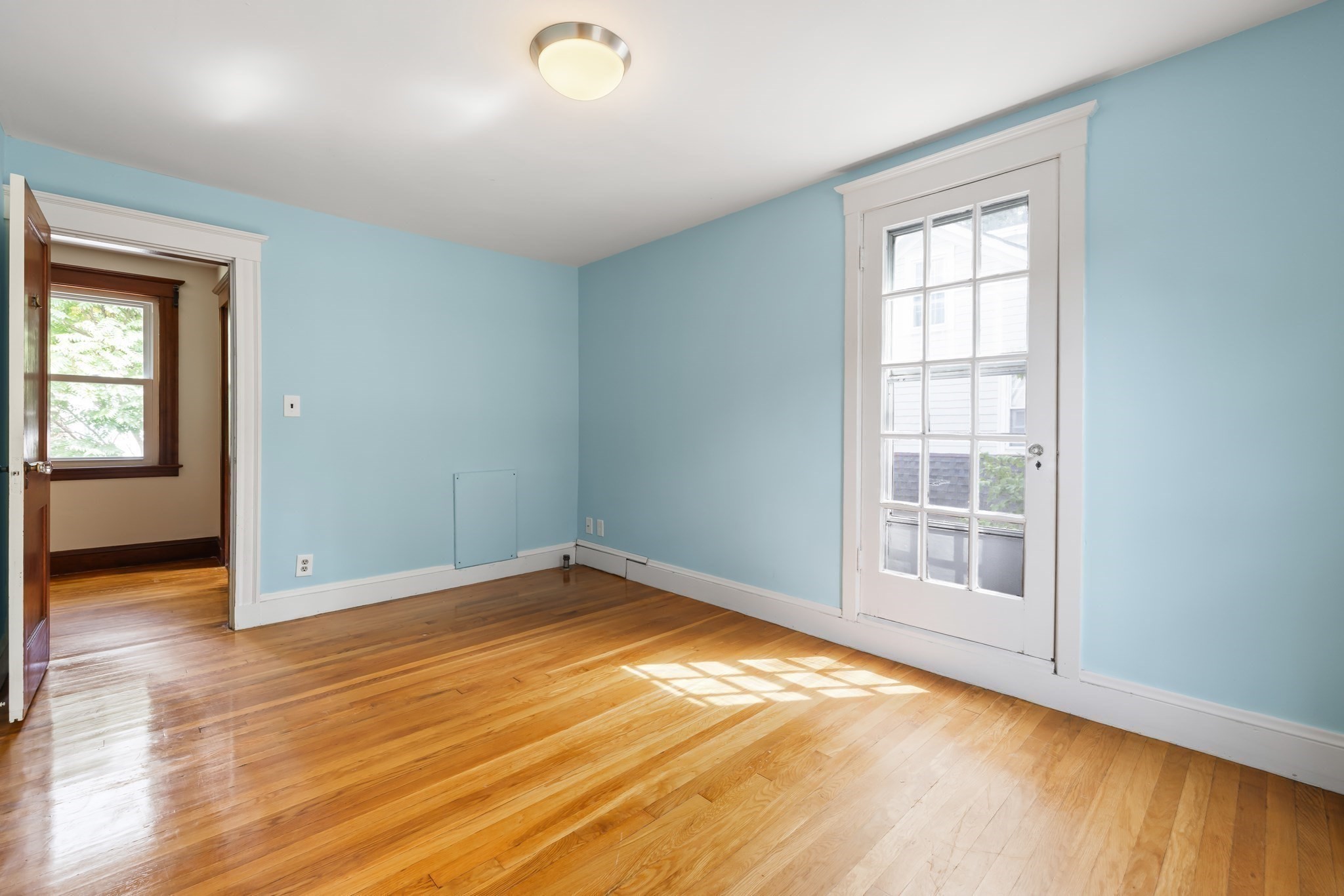 1925 Commonwealth Ave Property Photo 17