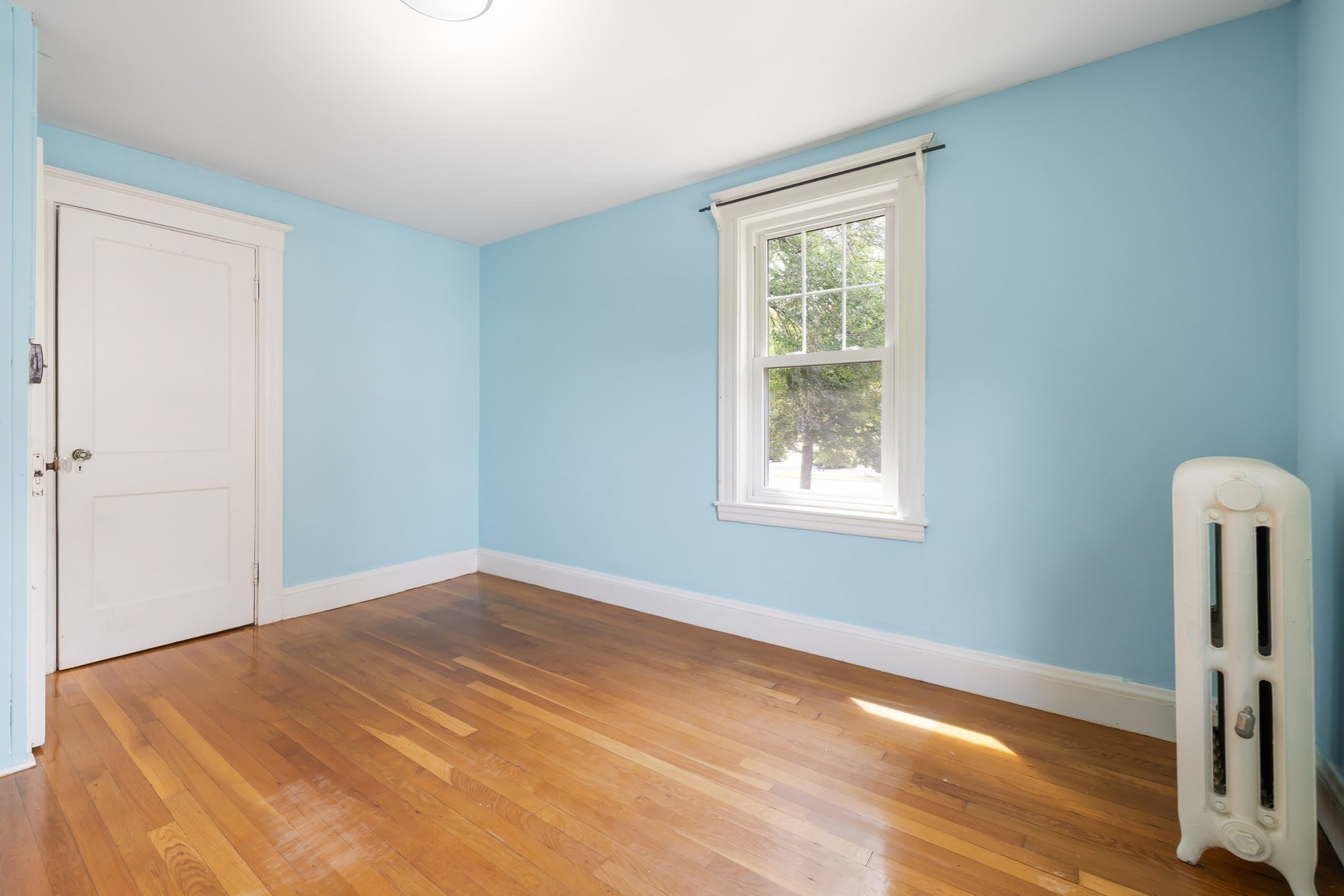 1925 Commonwealth Ave Property Photo 22
