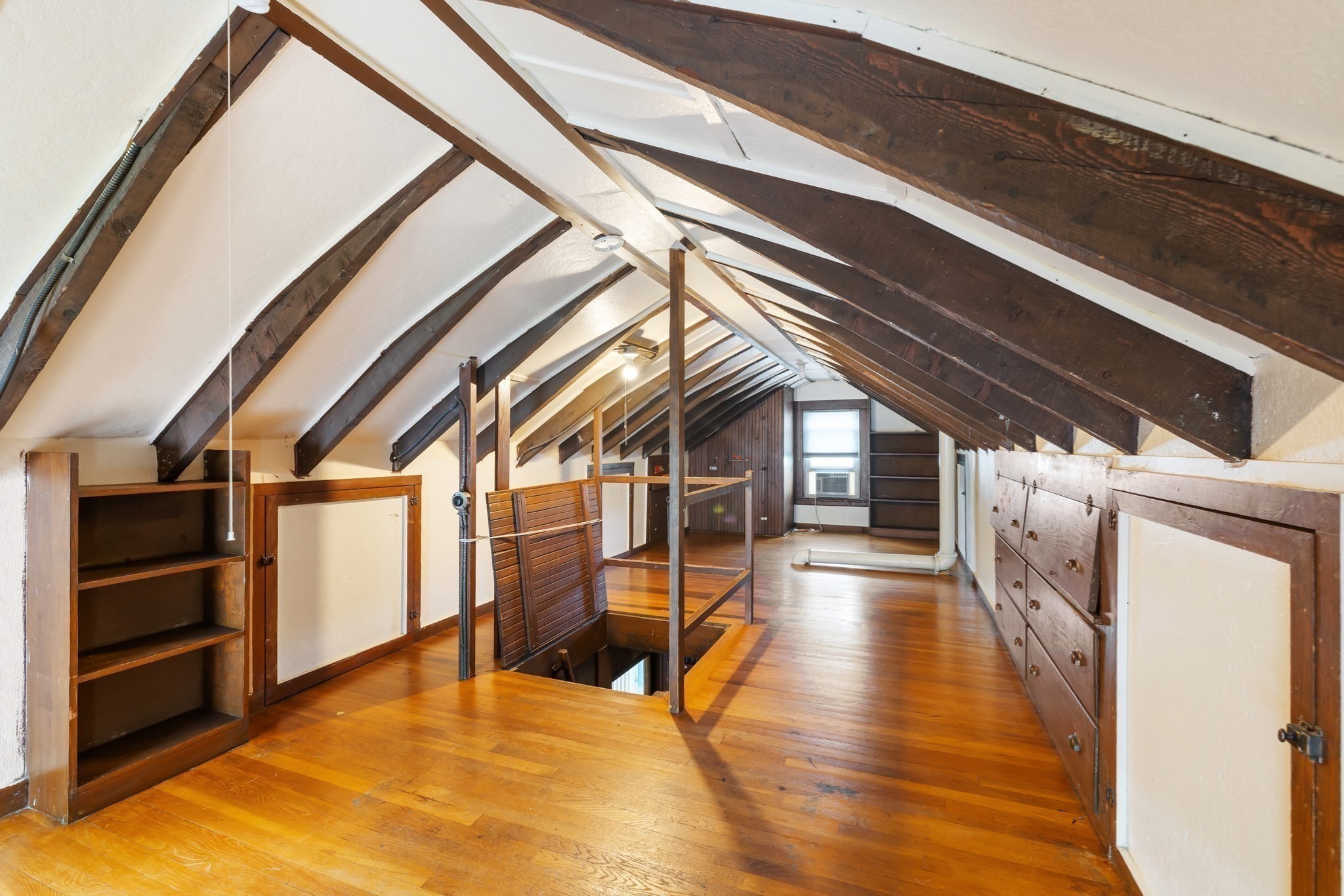 1925 Commonwealth Ave Property Photo 23