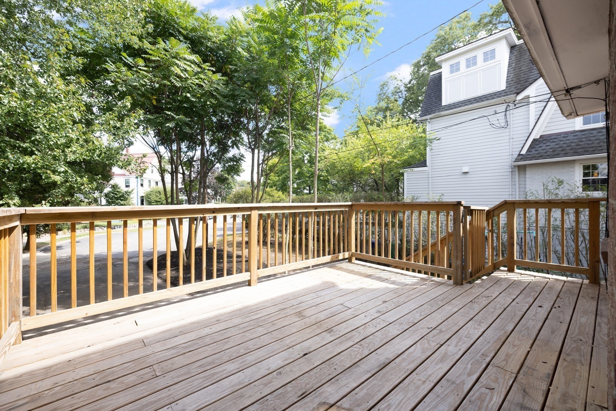 1925 Commonwealth Ave Property Photo 24