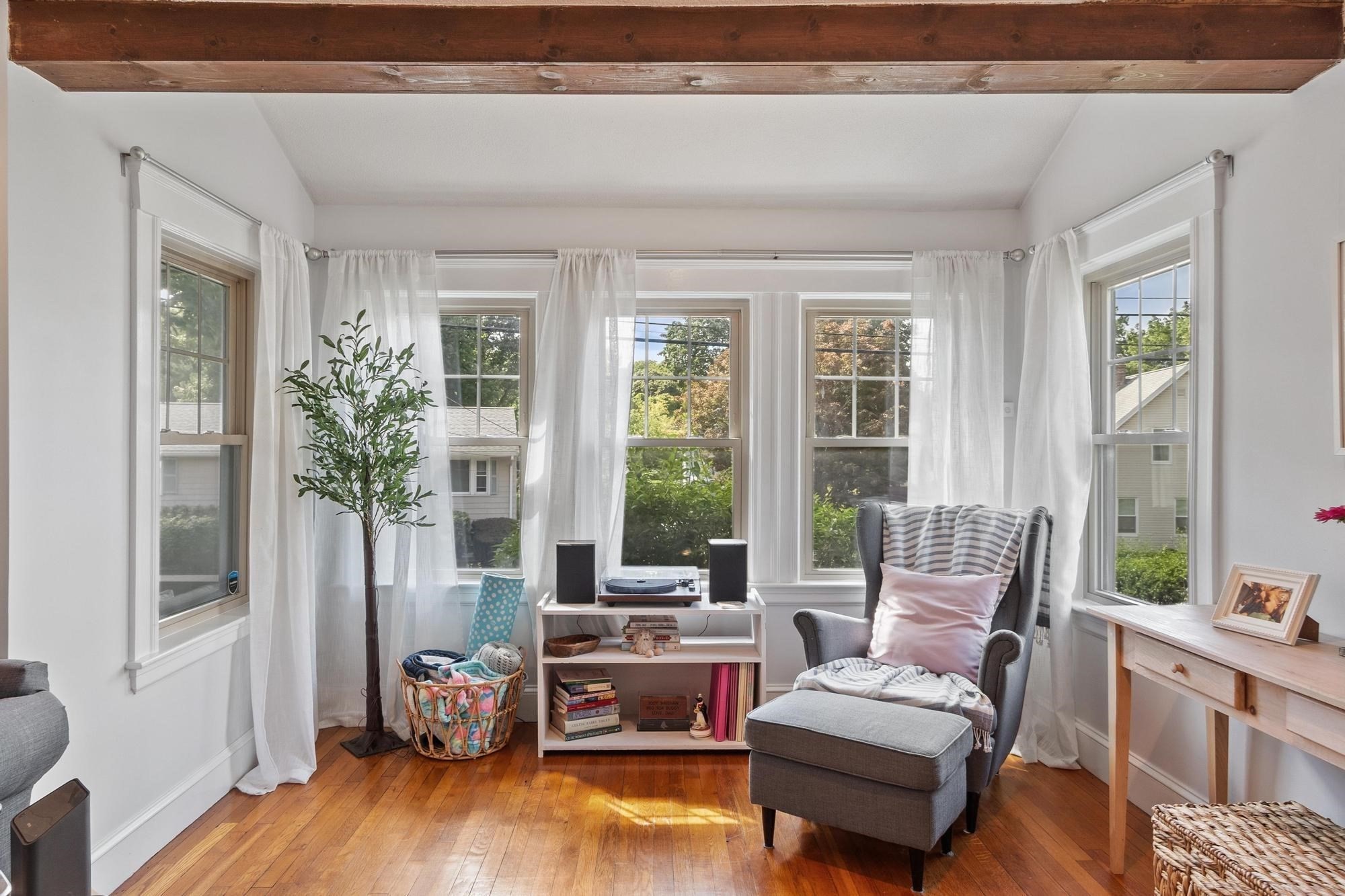 73 Summer Street Property Photo 6