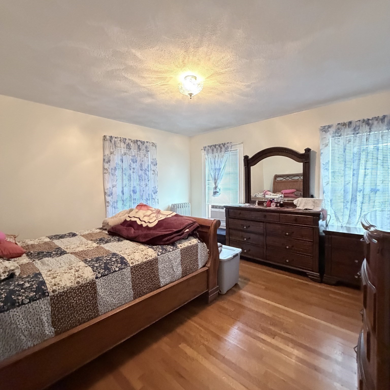 58 Pleasant St Property Photo 18