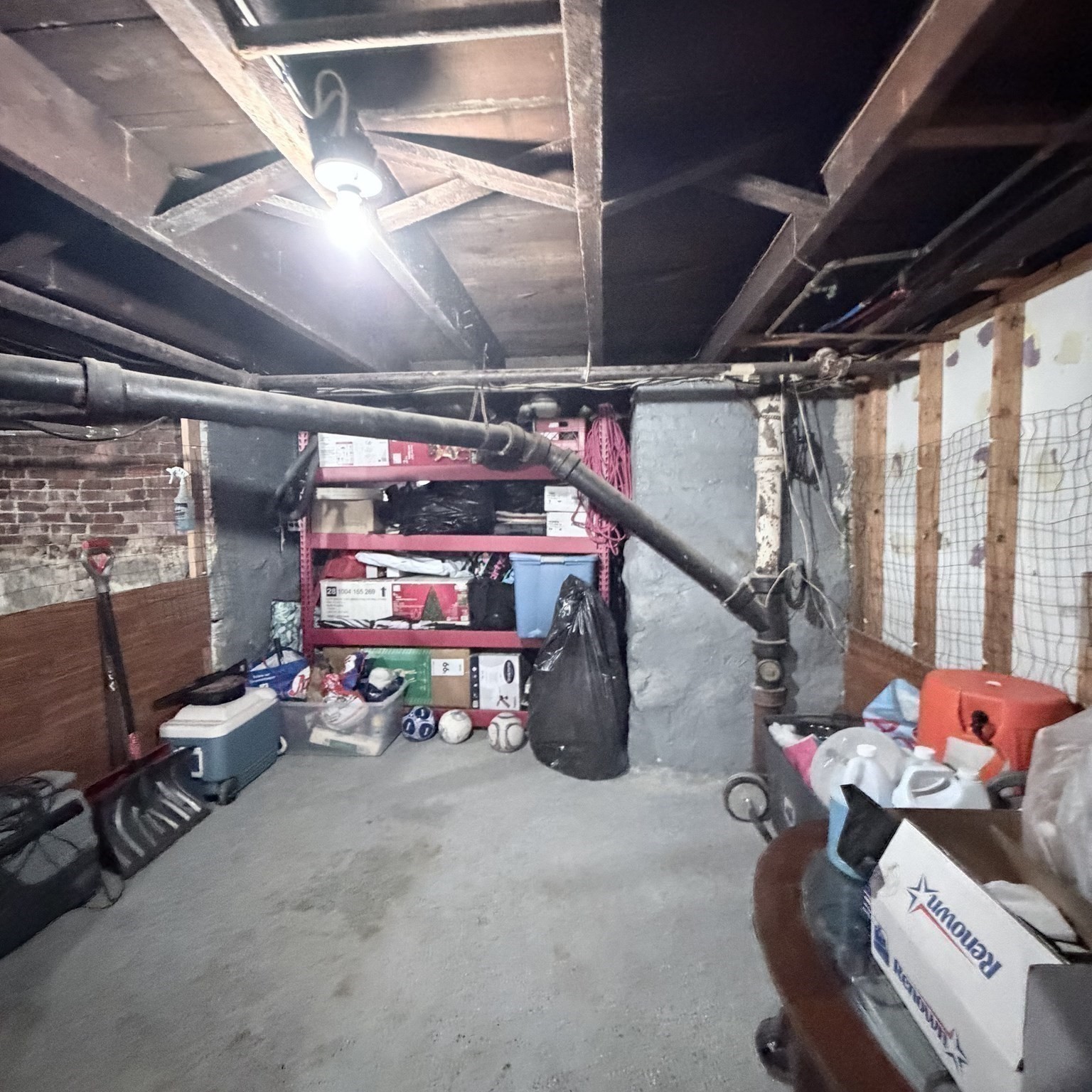 58 Pleasant St Property Photo 33