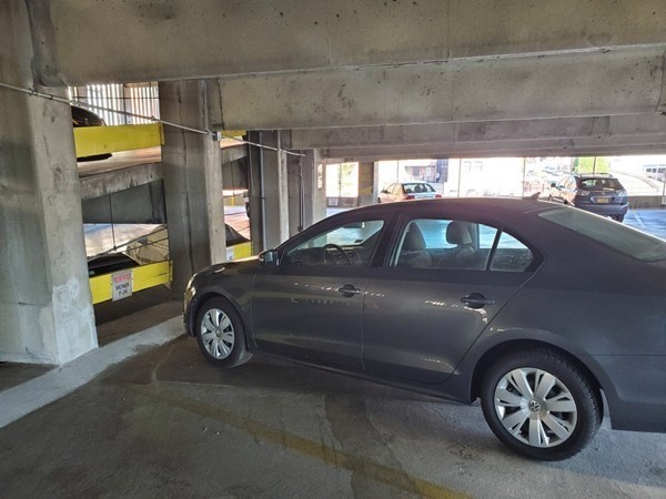 425 Newbury St - Parking Space # 425 Property Photo 4