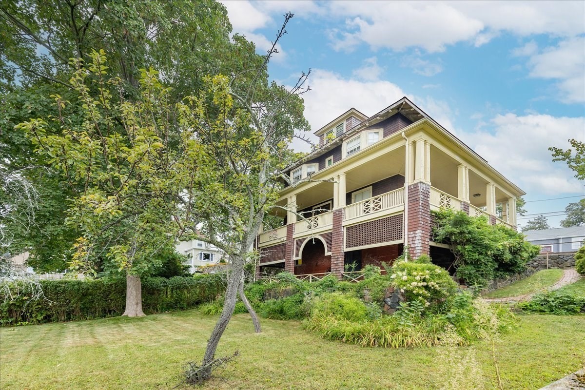 7 Intervale Rd Property Photo 3