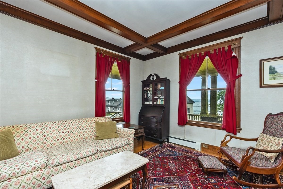 7 Intervale Rd Property Photo 6