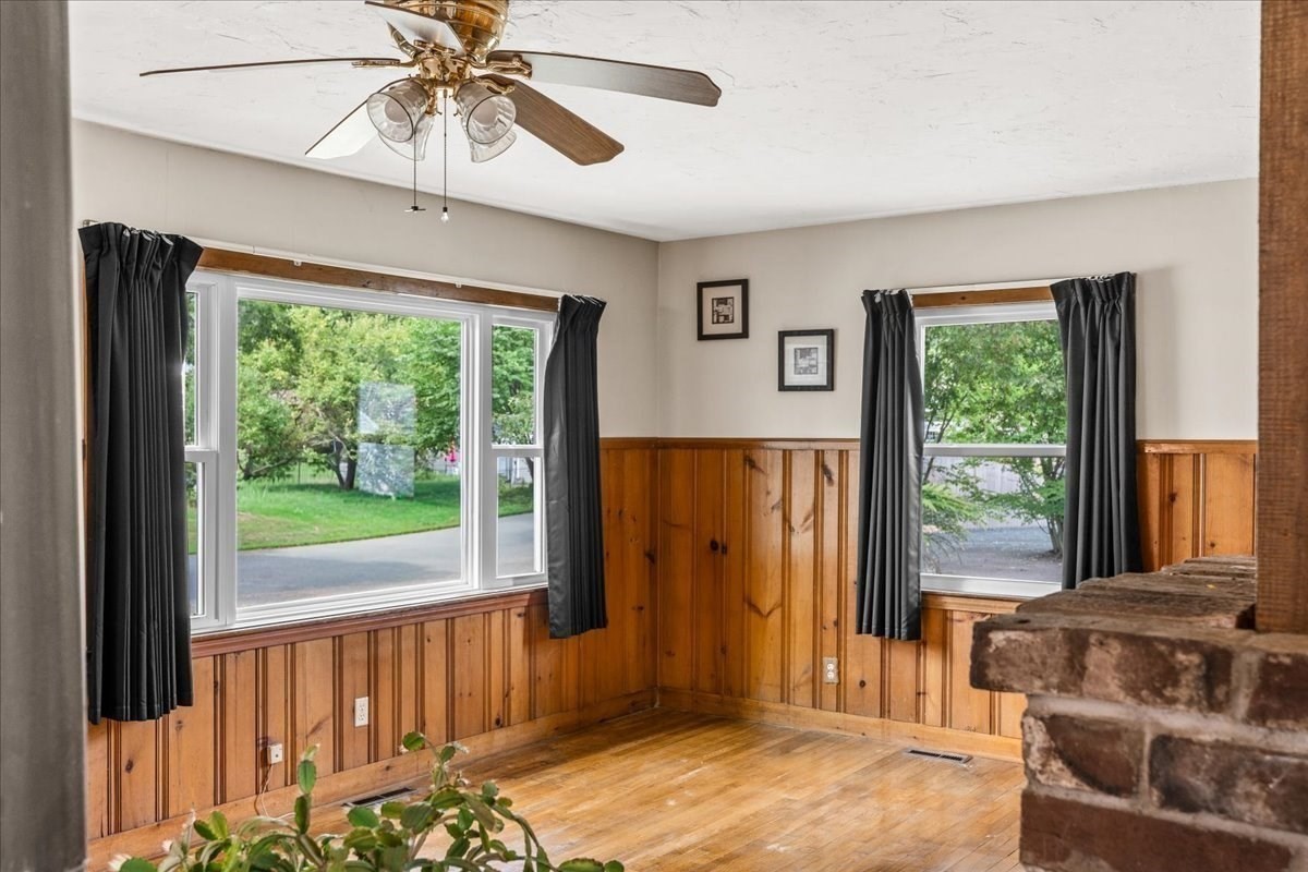 20 Mayflower Road Property Photo 5