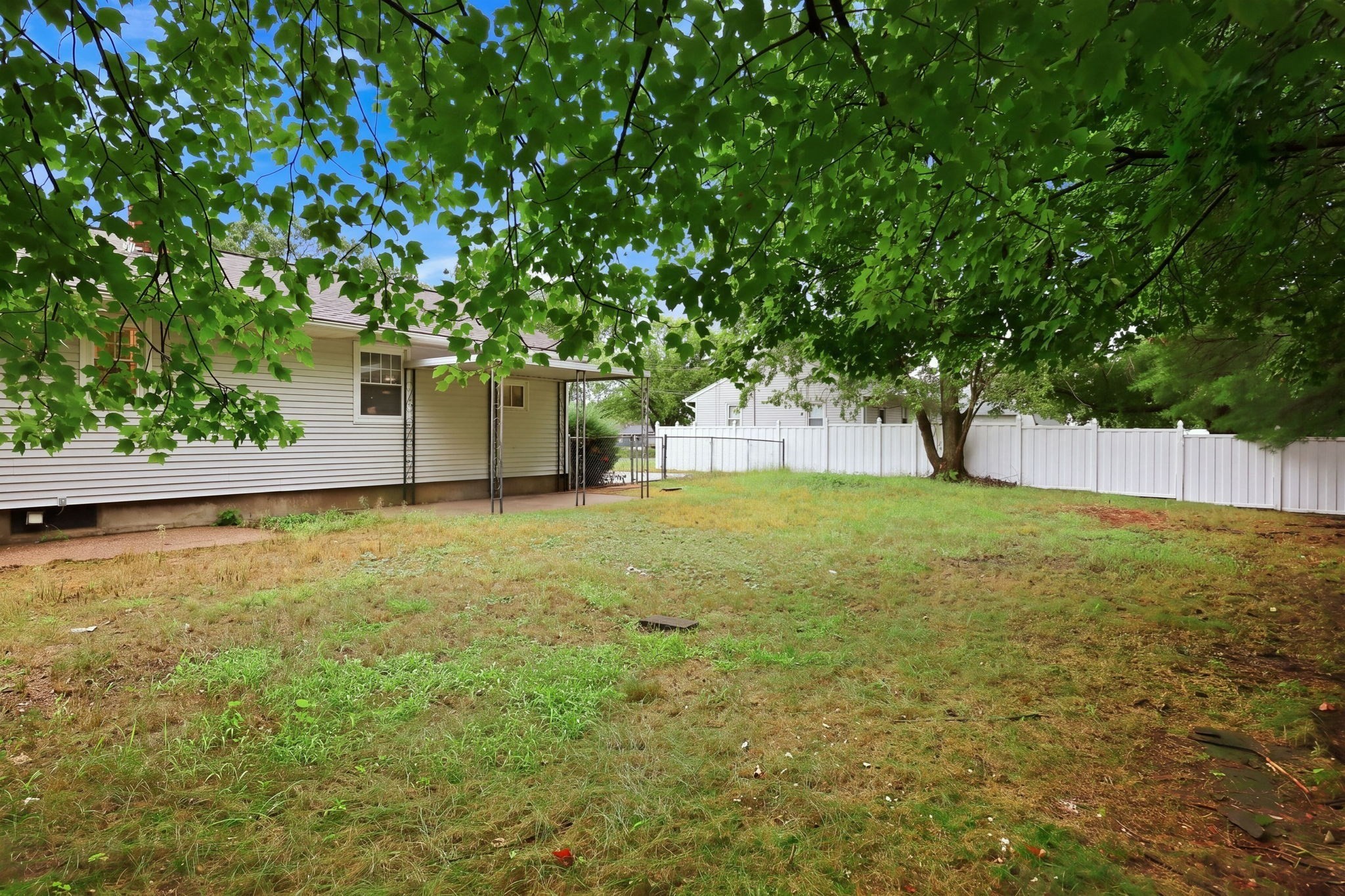 52 Navajo Rd Property Photo 4
