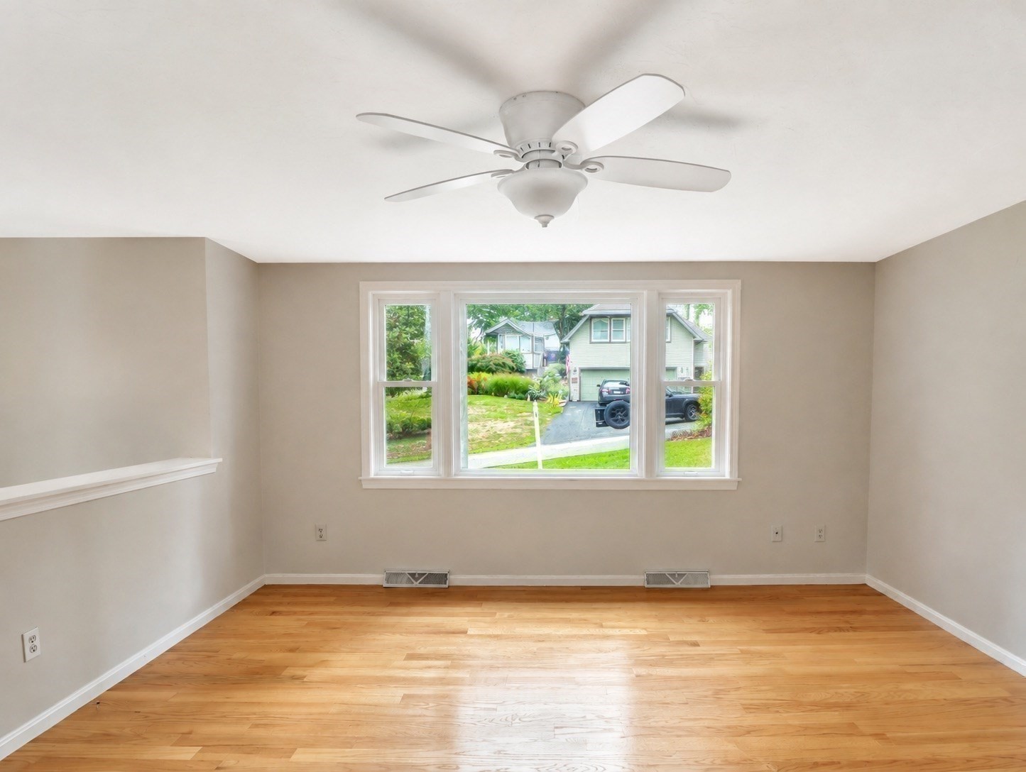 16 Andrew Avenue Property Photo 9