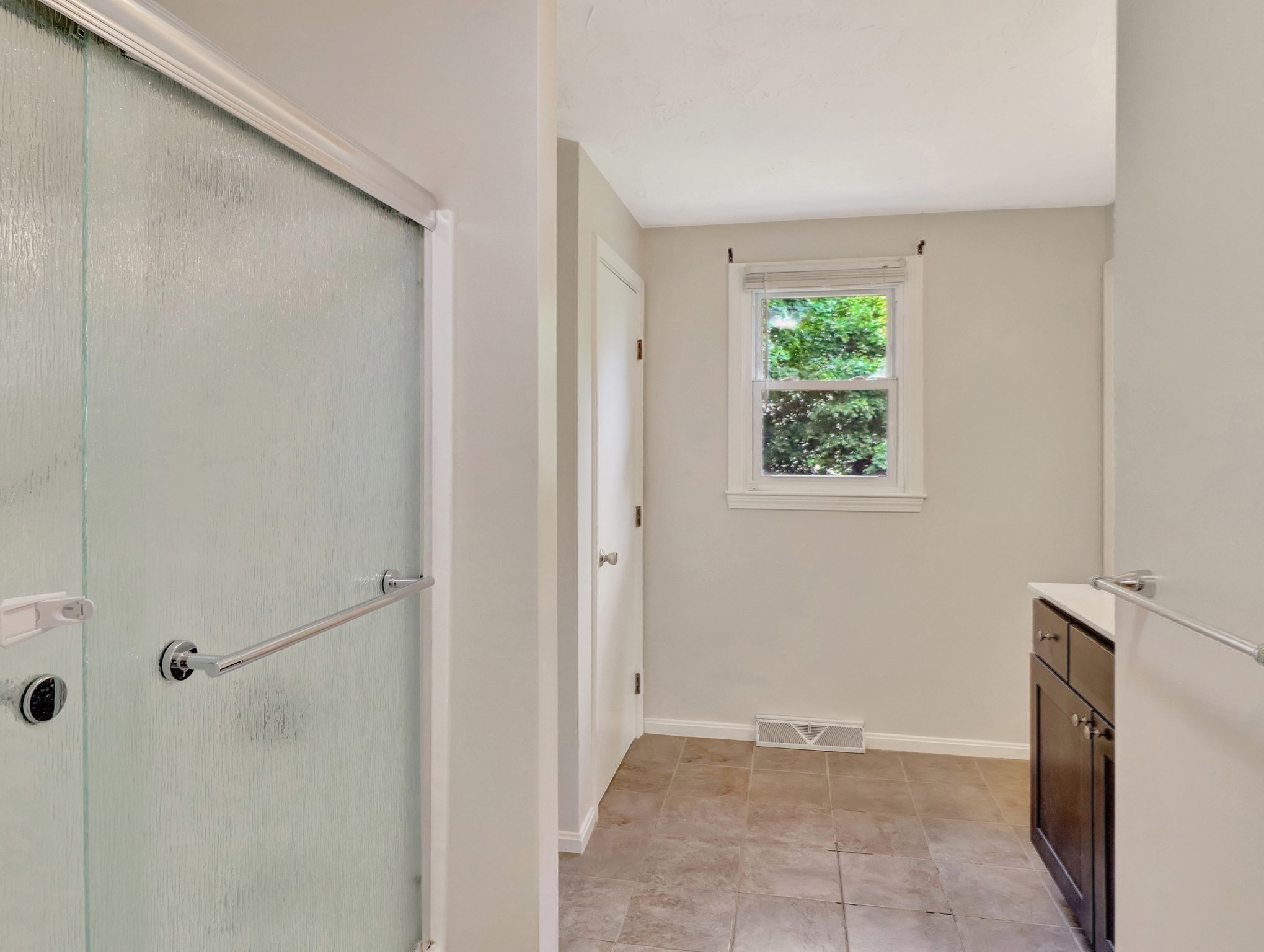 16 Andrew Avenue Property Photo 21