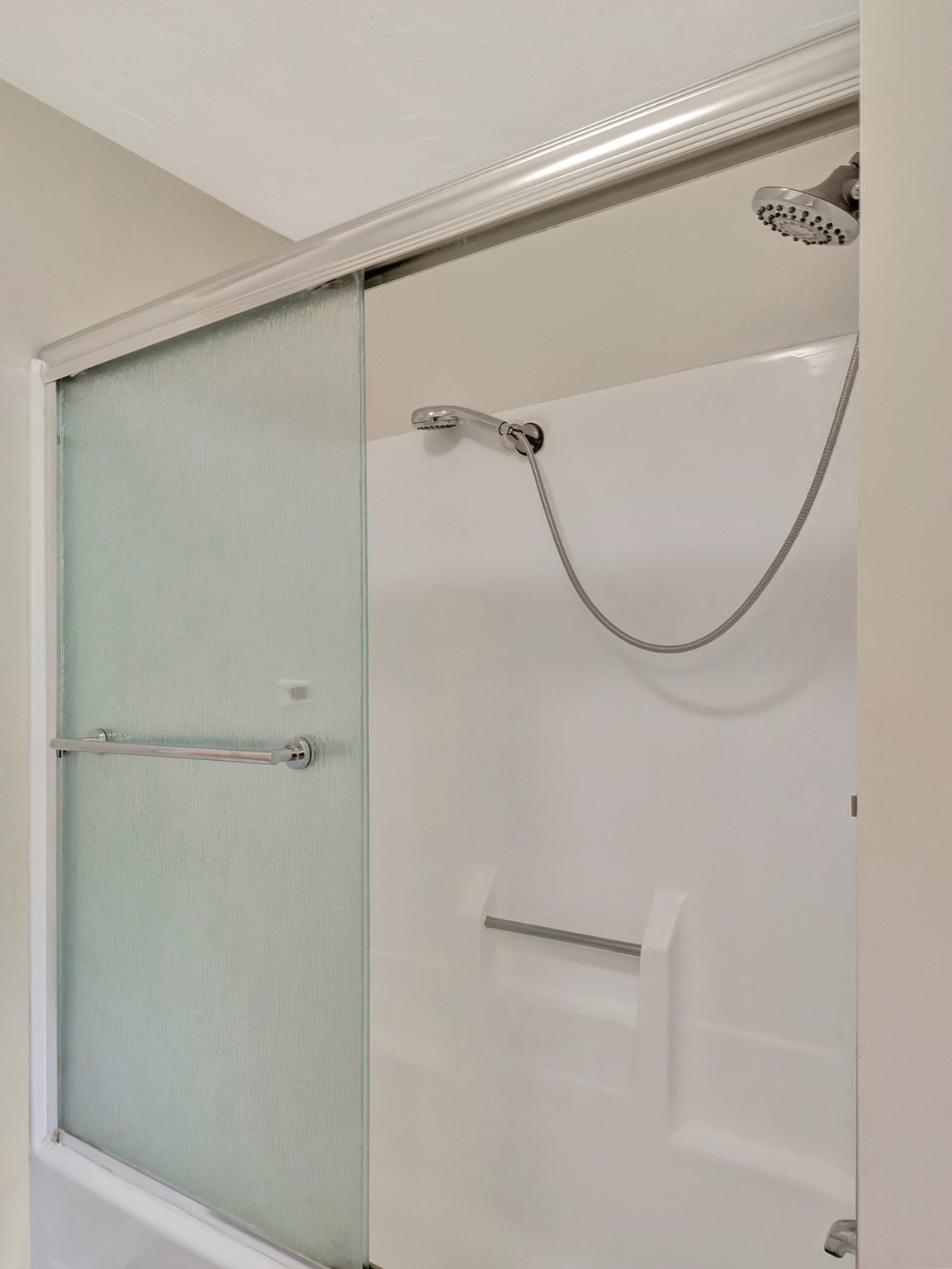 16 Andrew Avenue Property Photo 22
