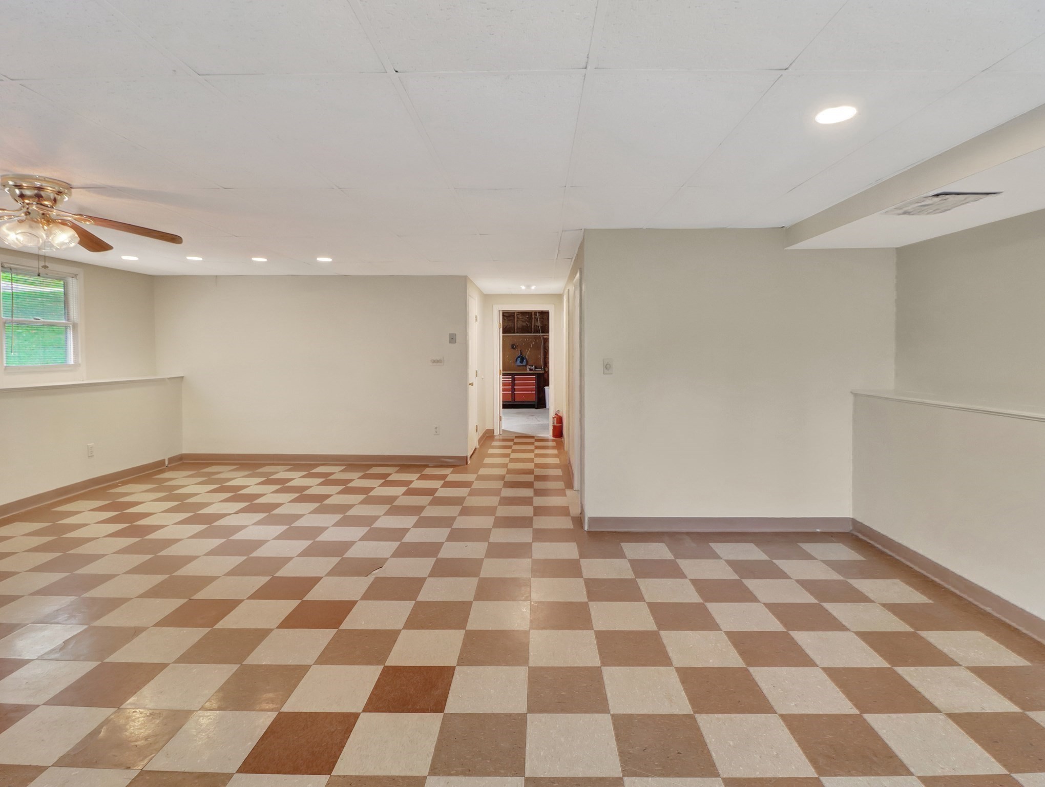 16 Andrew Avenue Property Photo 26