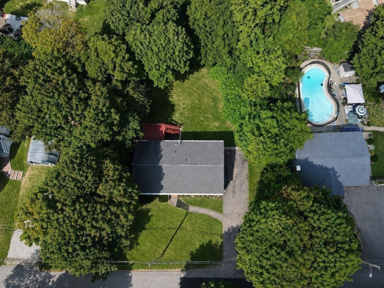 16 Andrew Avenue Property Photo 31