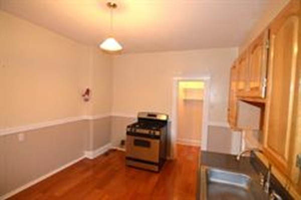 93 Florida Street # 3 Property Photo 2