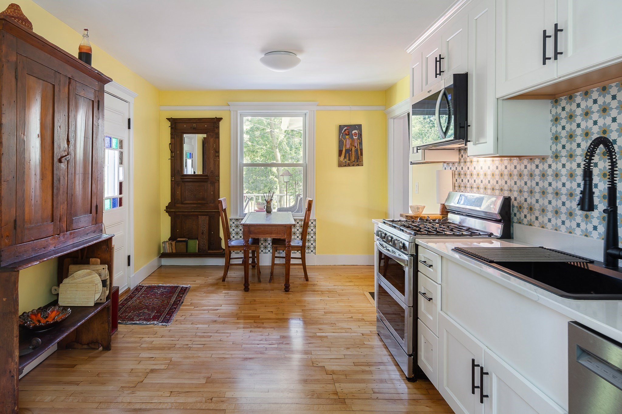 10 High Rock Way Property Photo 8
