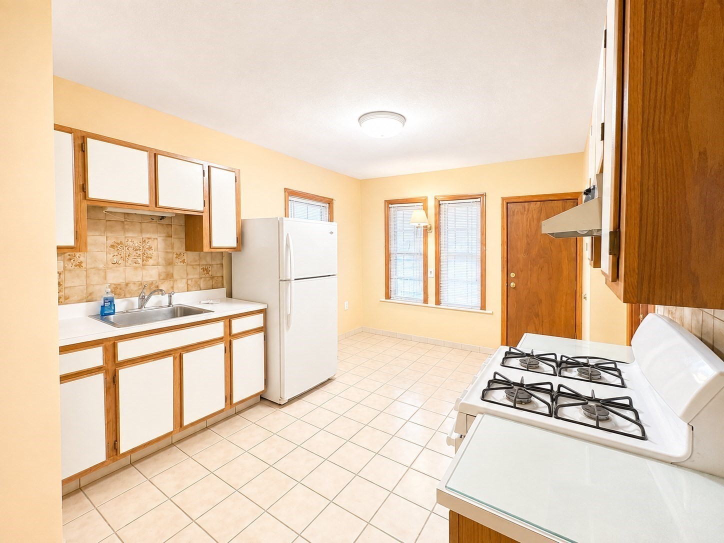19 Bradford St # 2 Property Photo 9