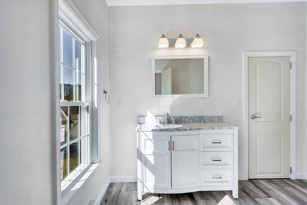 969 Chestnut Street # B Property Photo 8