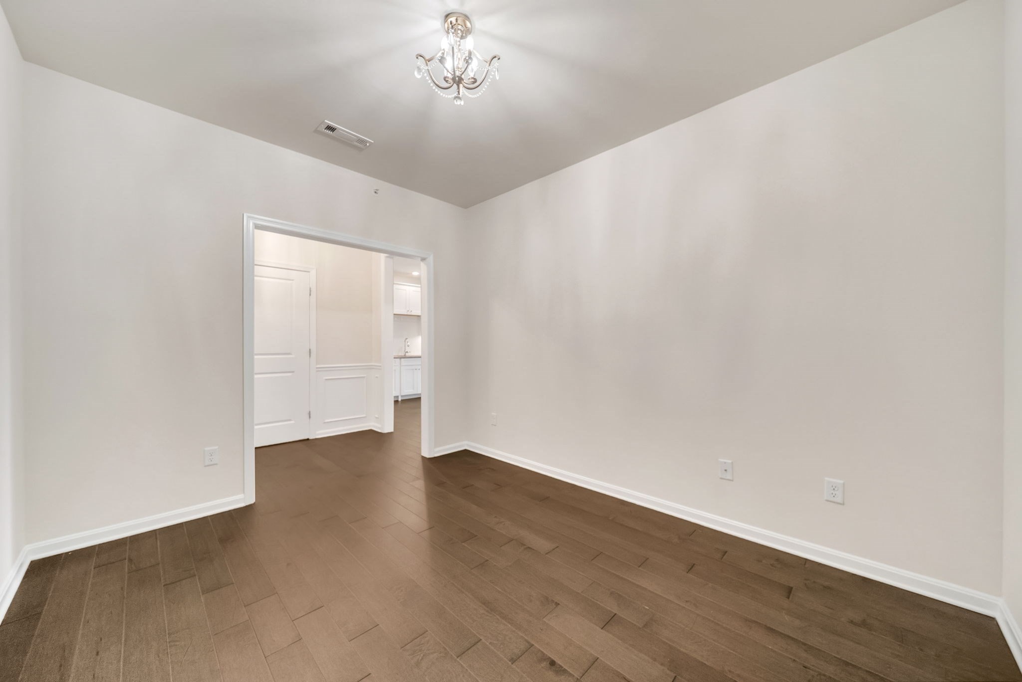 2404 Pennington Dr # 2404 Property Photo 10