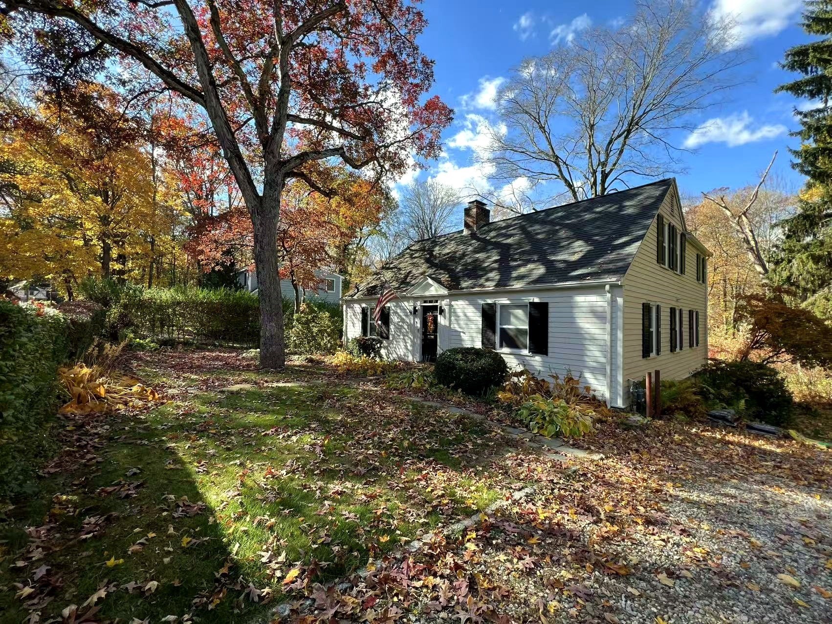 7 Springdale Ave Property Photo 1