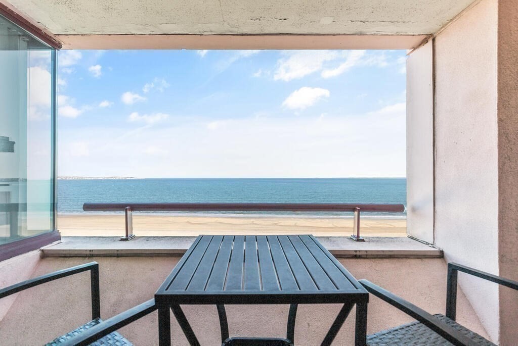 350 Revere Beach Blvd # 12k Property Photo 8