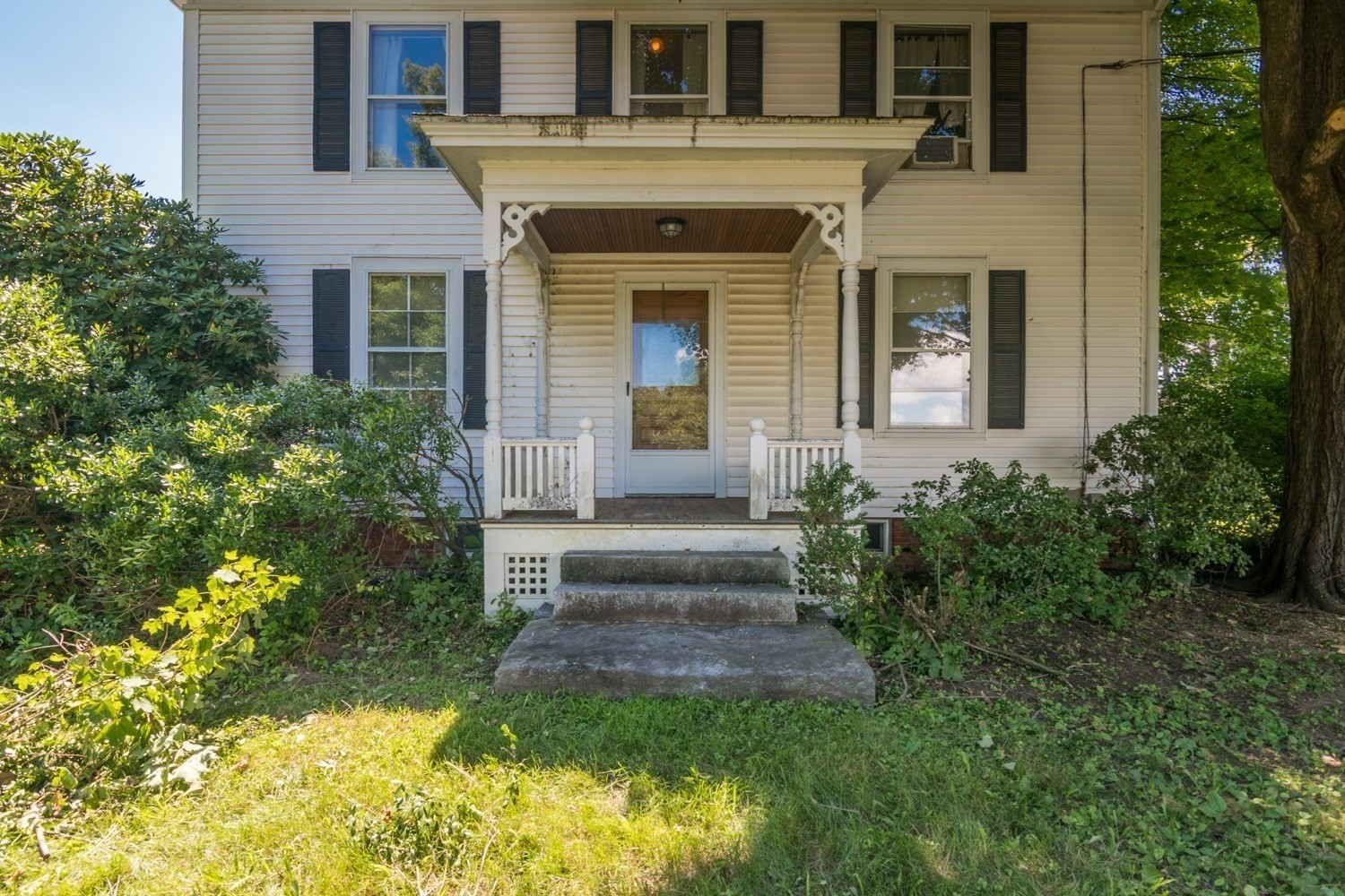 1753 + S East St Property Photo 32