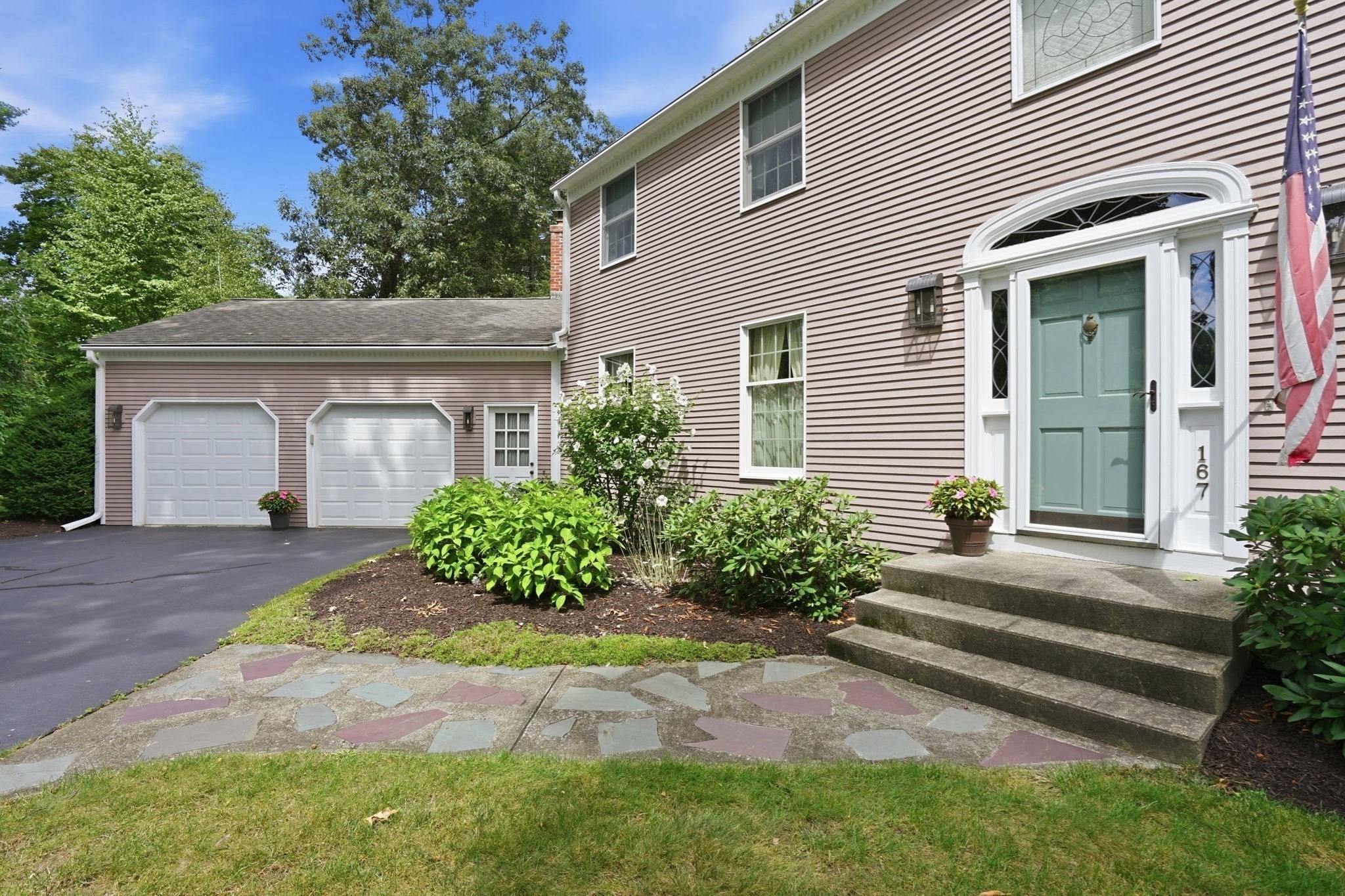 167 Llewellyn Drive Property Photo 10