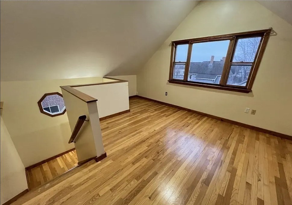 20 Pearl St # 3 Property Photo 2