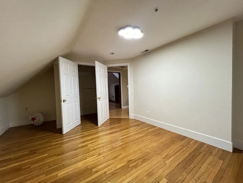 20 Pearl St # 3 Property Photo 6