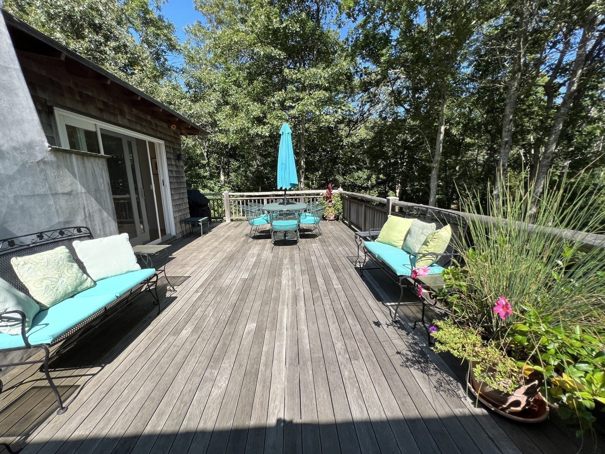 18 Sylvan Avenue Property Photo 13