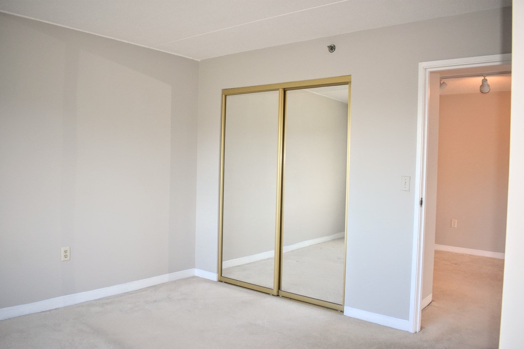 200 Cove Way # 513 Property Photo 20