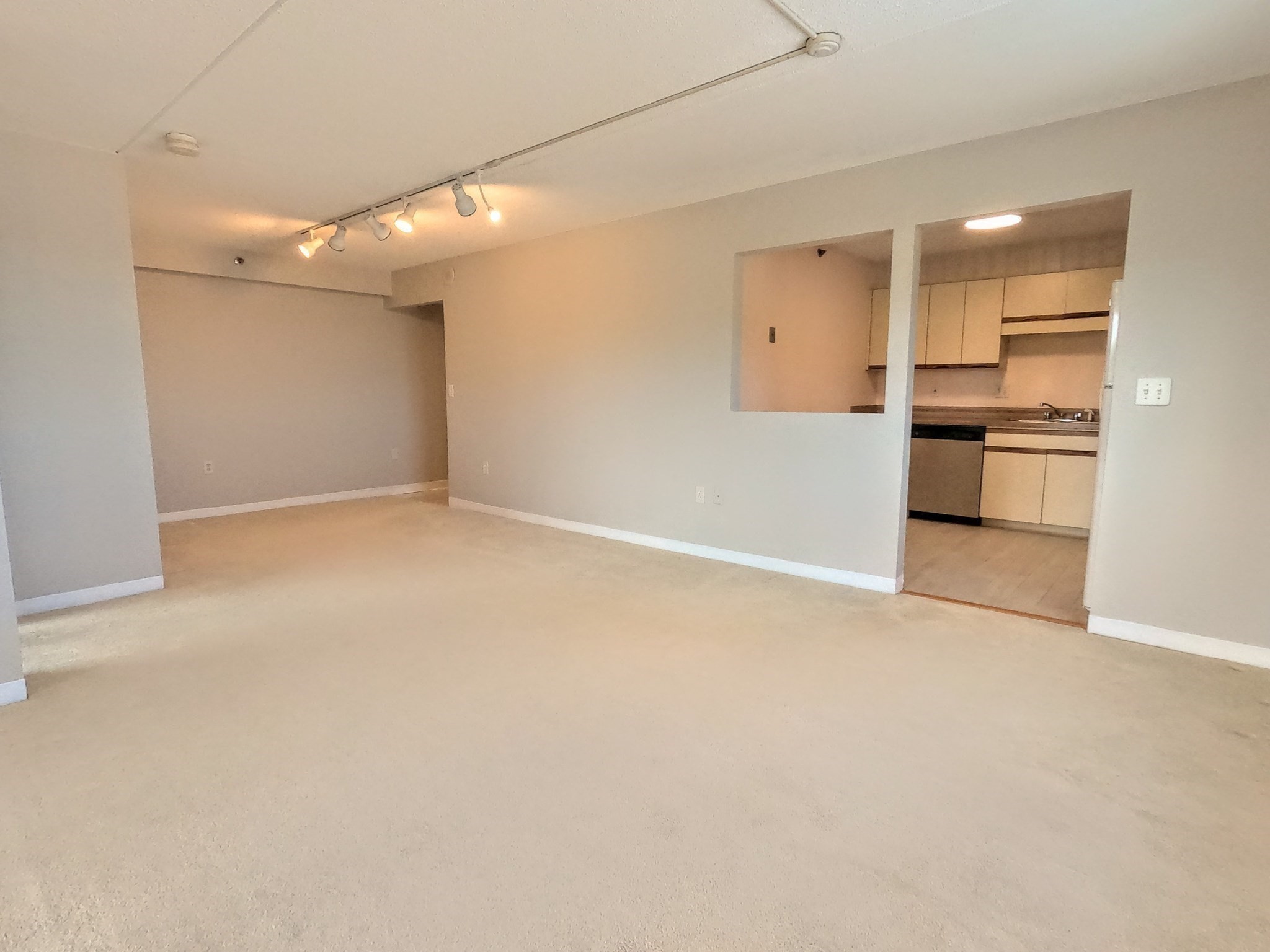200 Cove Way # 513 Property Photo 24