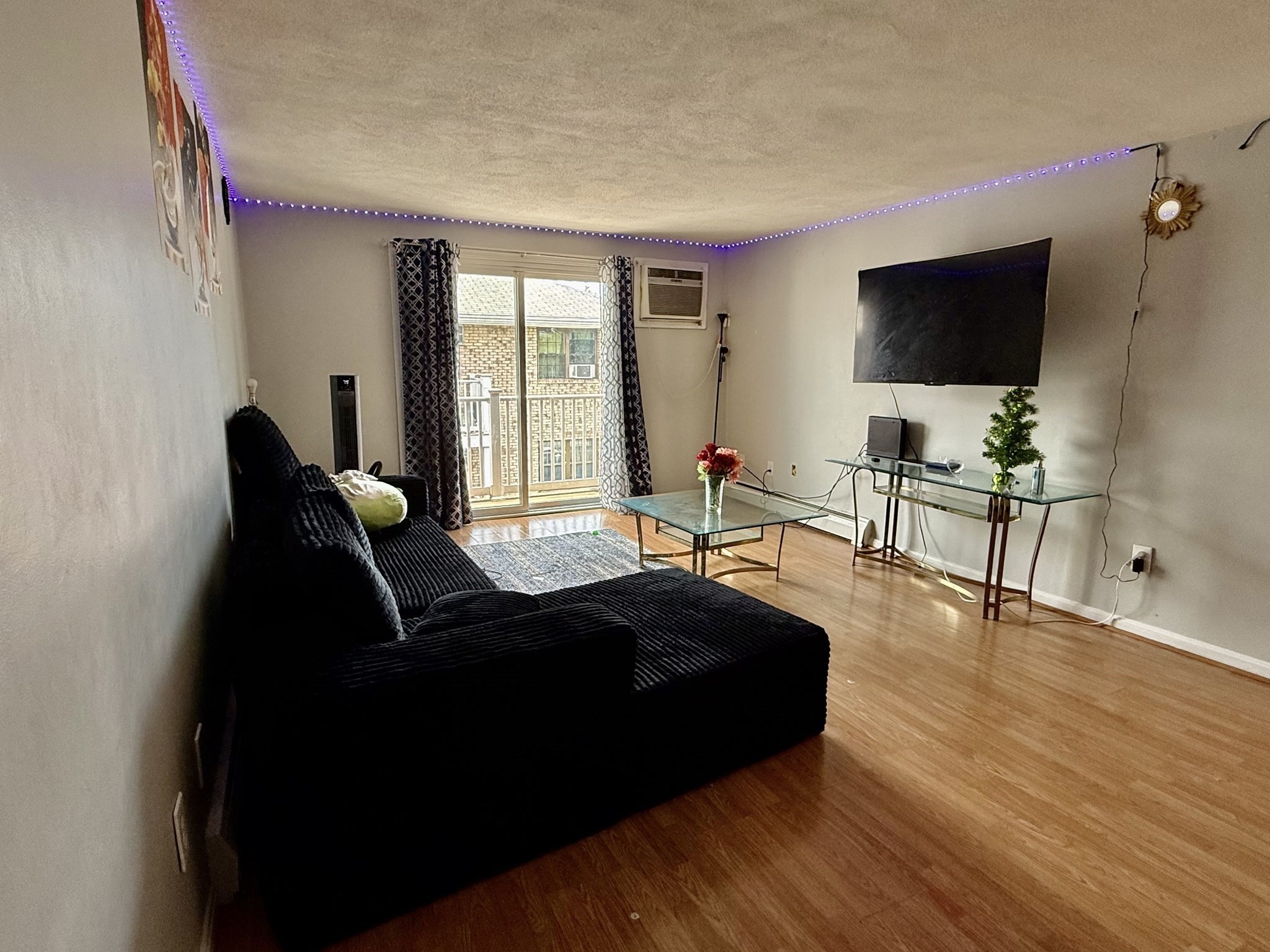 8 Kenmar Drive # 72 Property Photo 3
