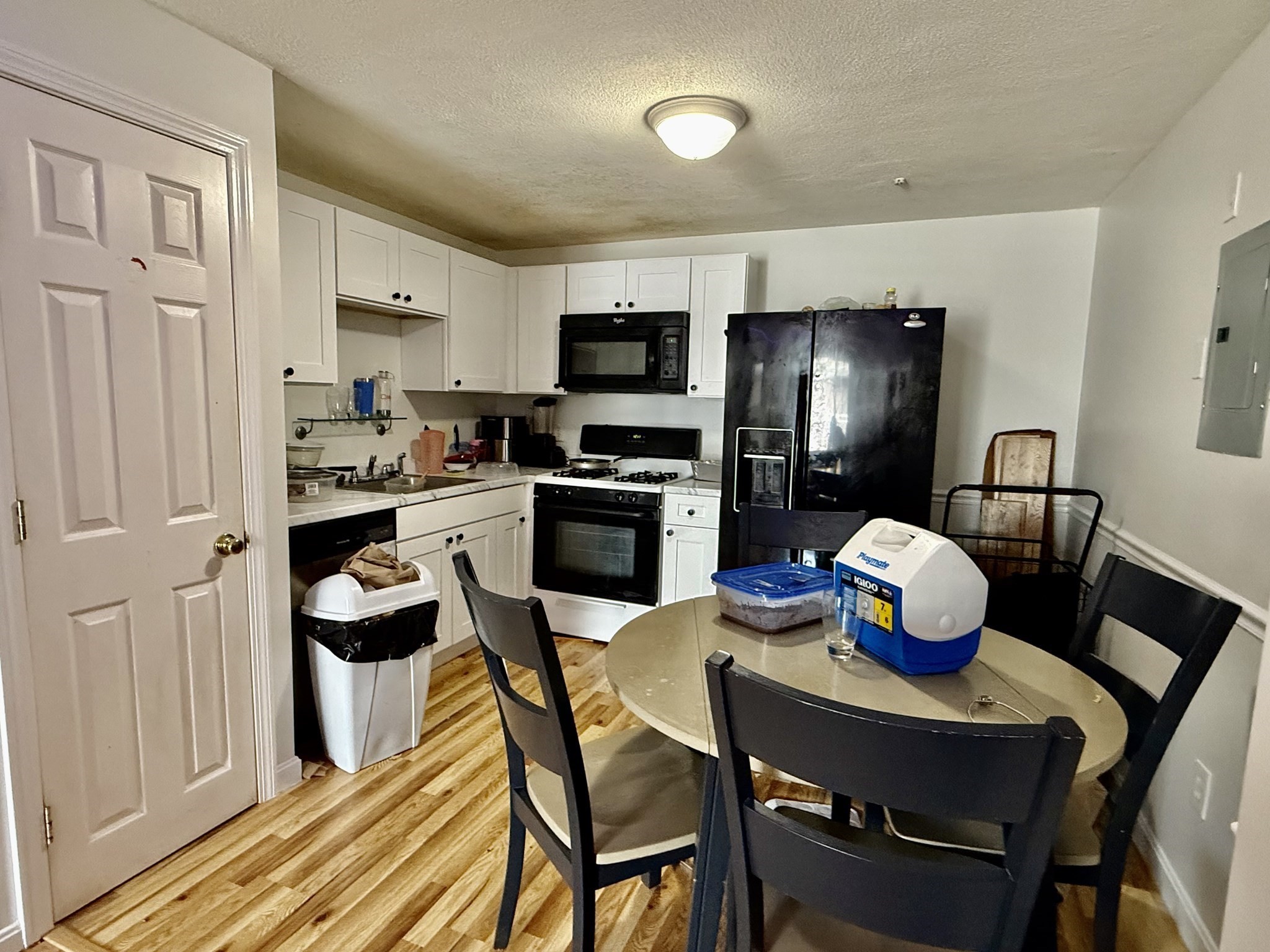 8 Kenmar Drive # 72 Property Photo 4