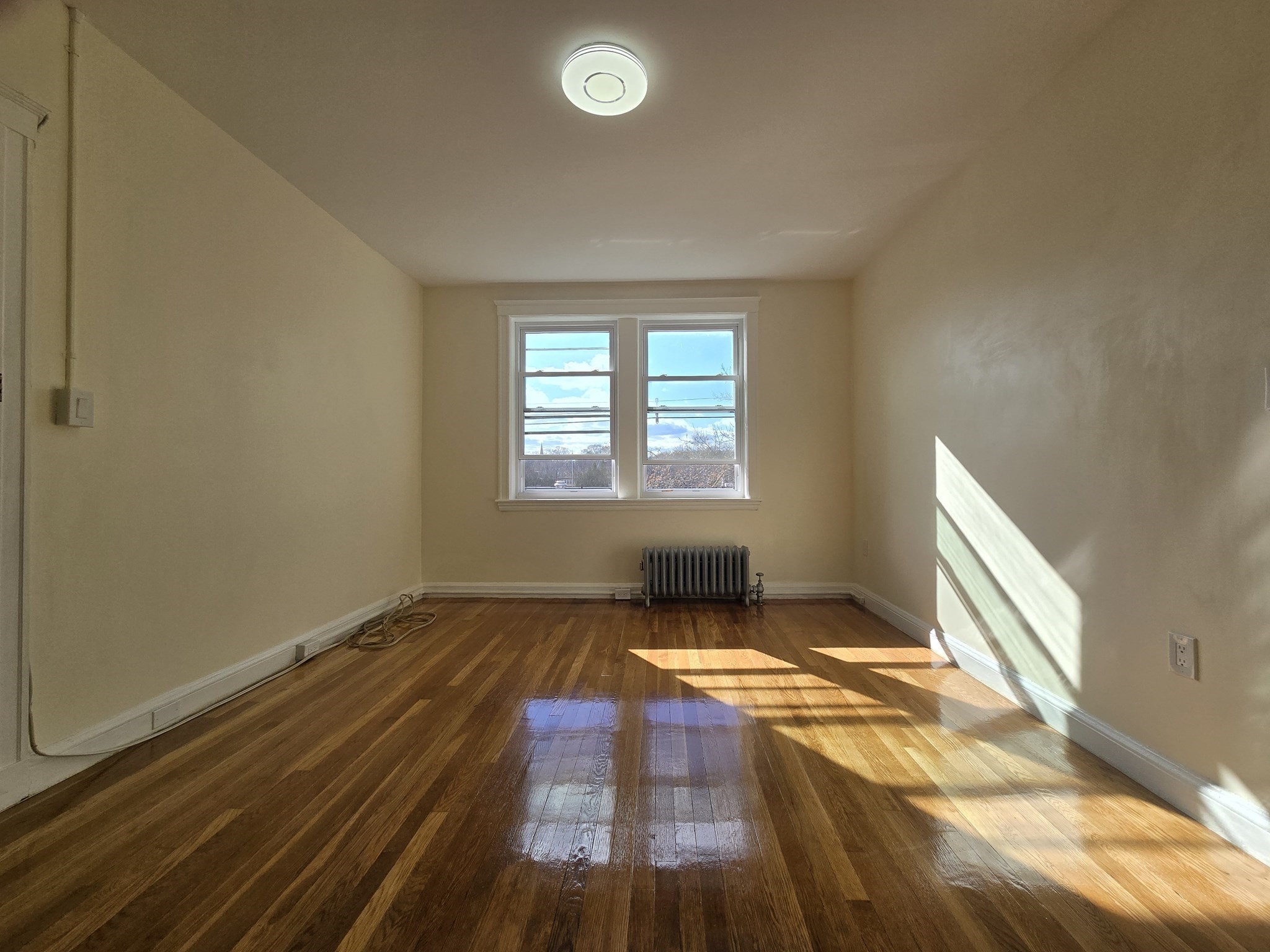 183 Kent # 5 Property Photo 3