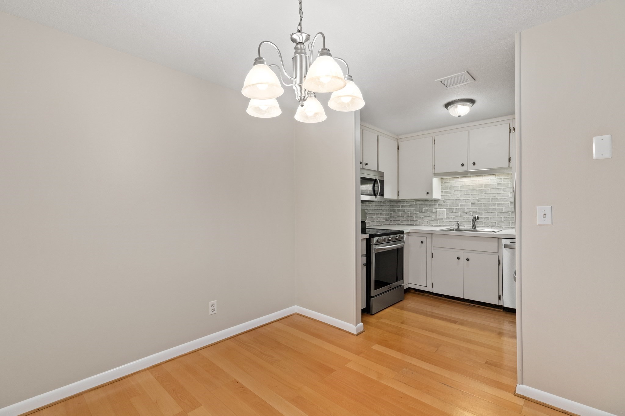 1 Centre St # 9 Property Photo 10